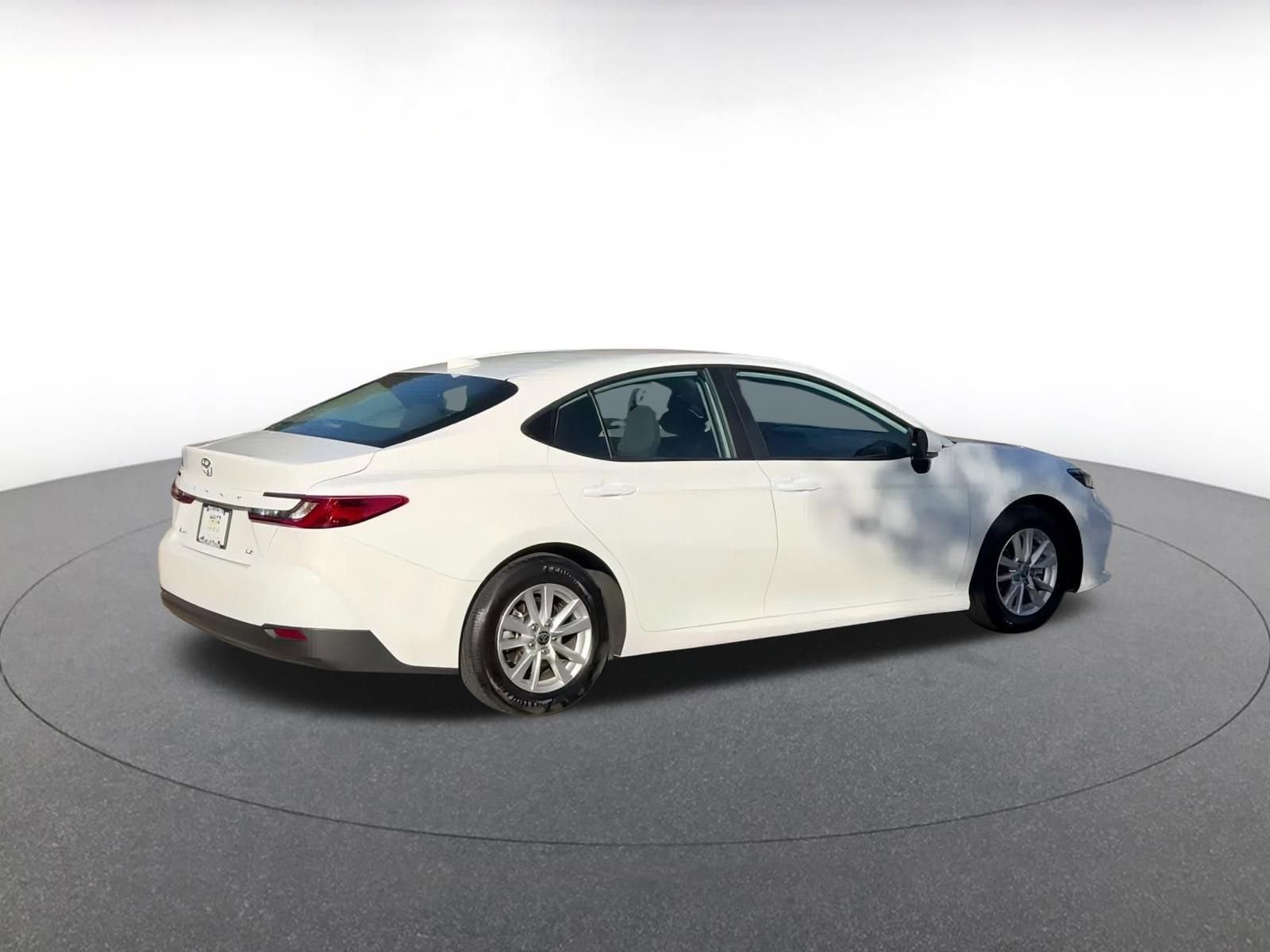 Thumbnail: 2025 Toyota Camry - 14