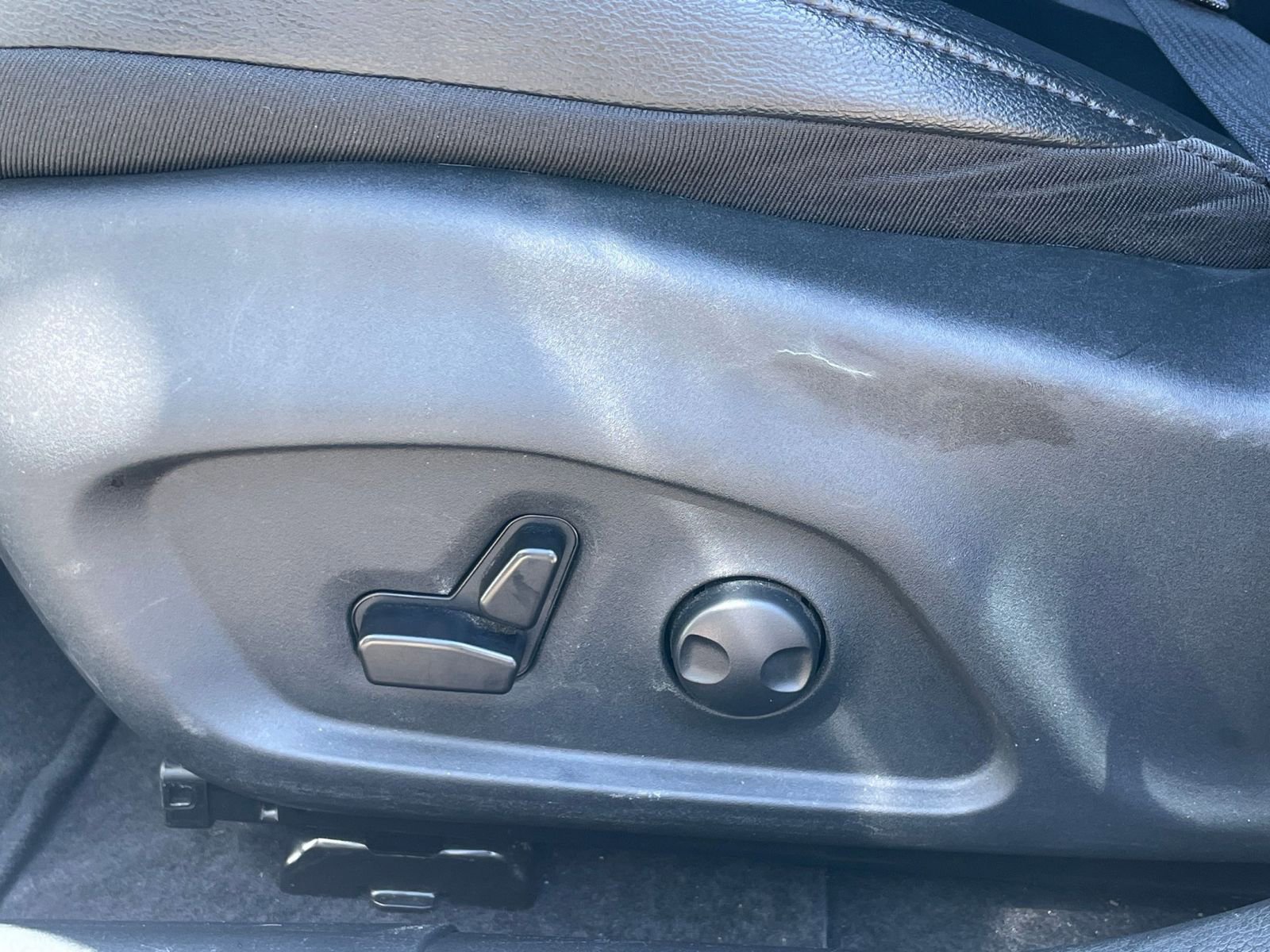 Thumbnail: 2025 Toyota Corolla - 23