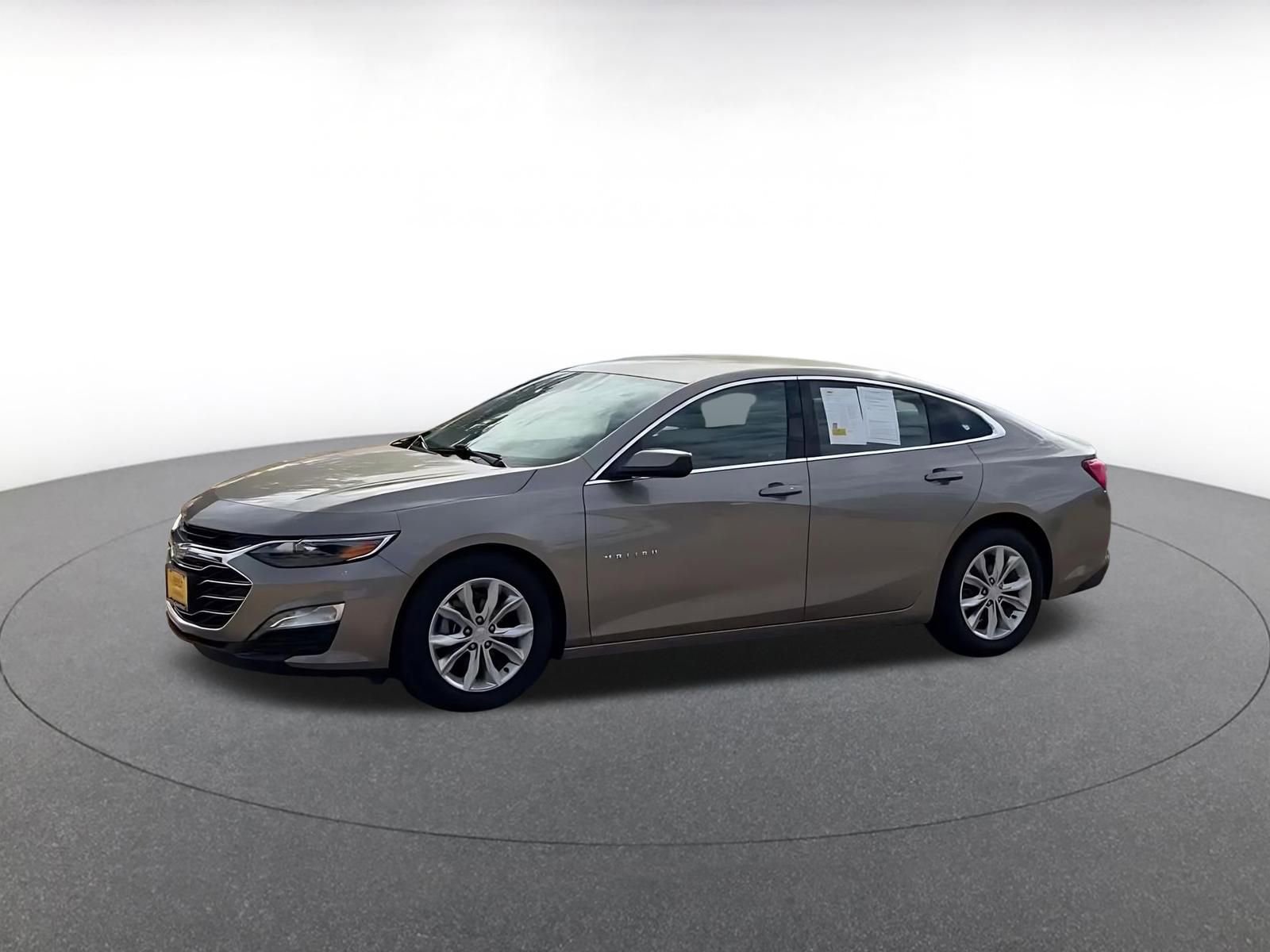 Thumbnail: 2023 Chevrolet Malibu - 8