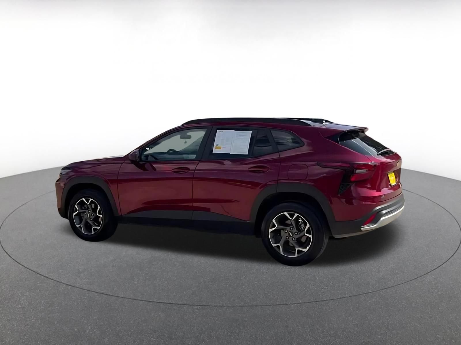Thumbnail: 2025 Chevrolet Trax - 8