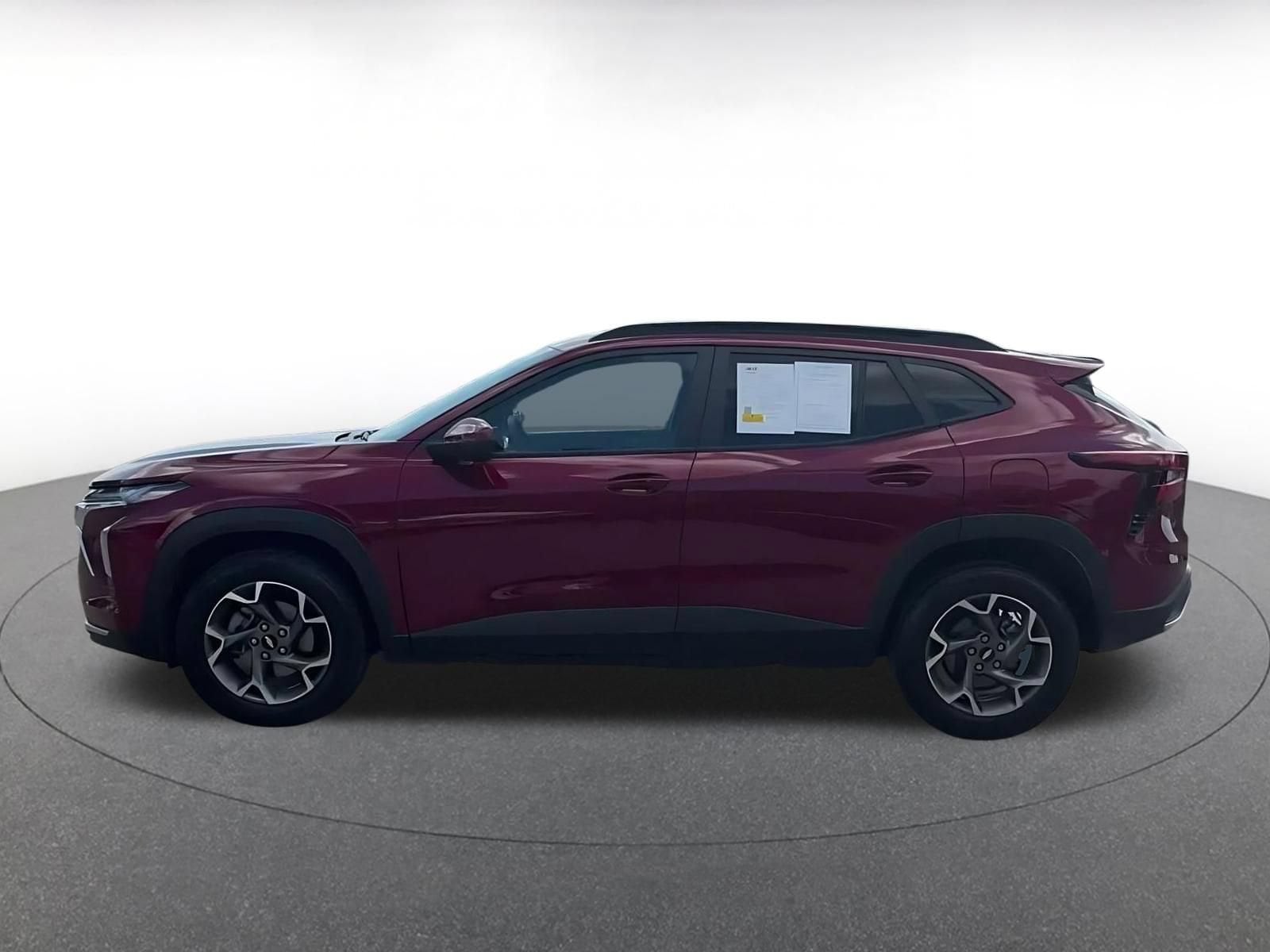 Thumbnail: 2025 Chevrolet Trax - 8