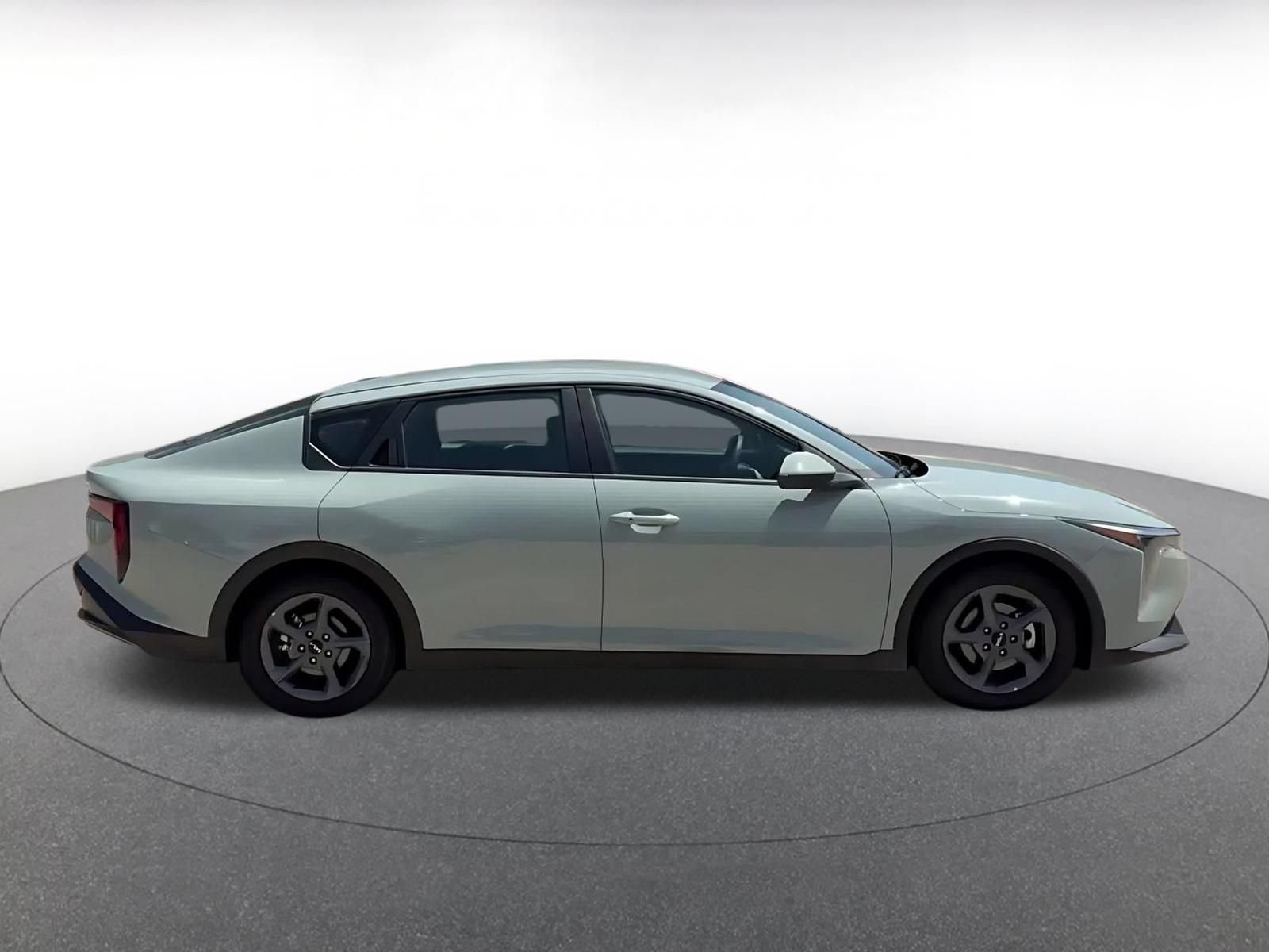 Thumbnail: 2025 Kia K4 - 16