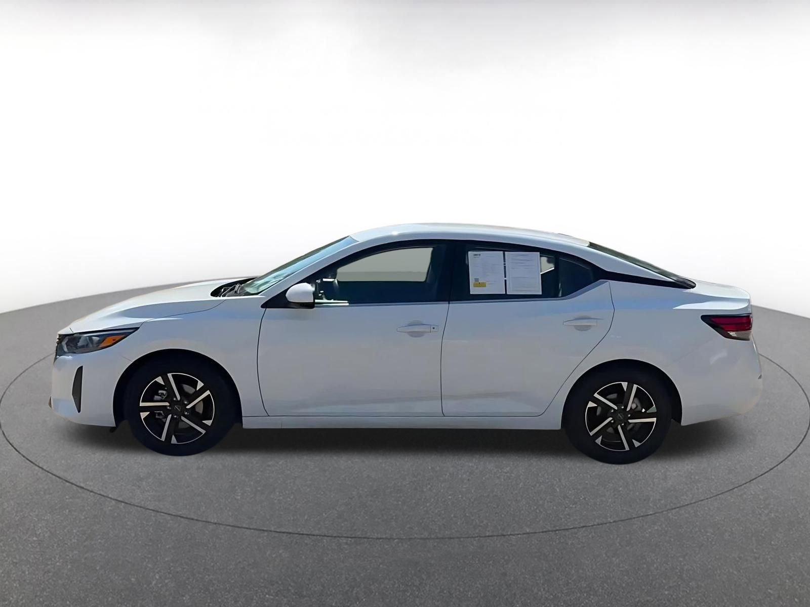 Thumbnail: 2025 Nissan Sentra - 9