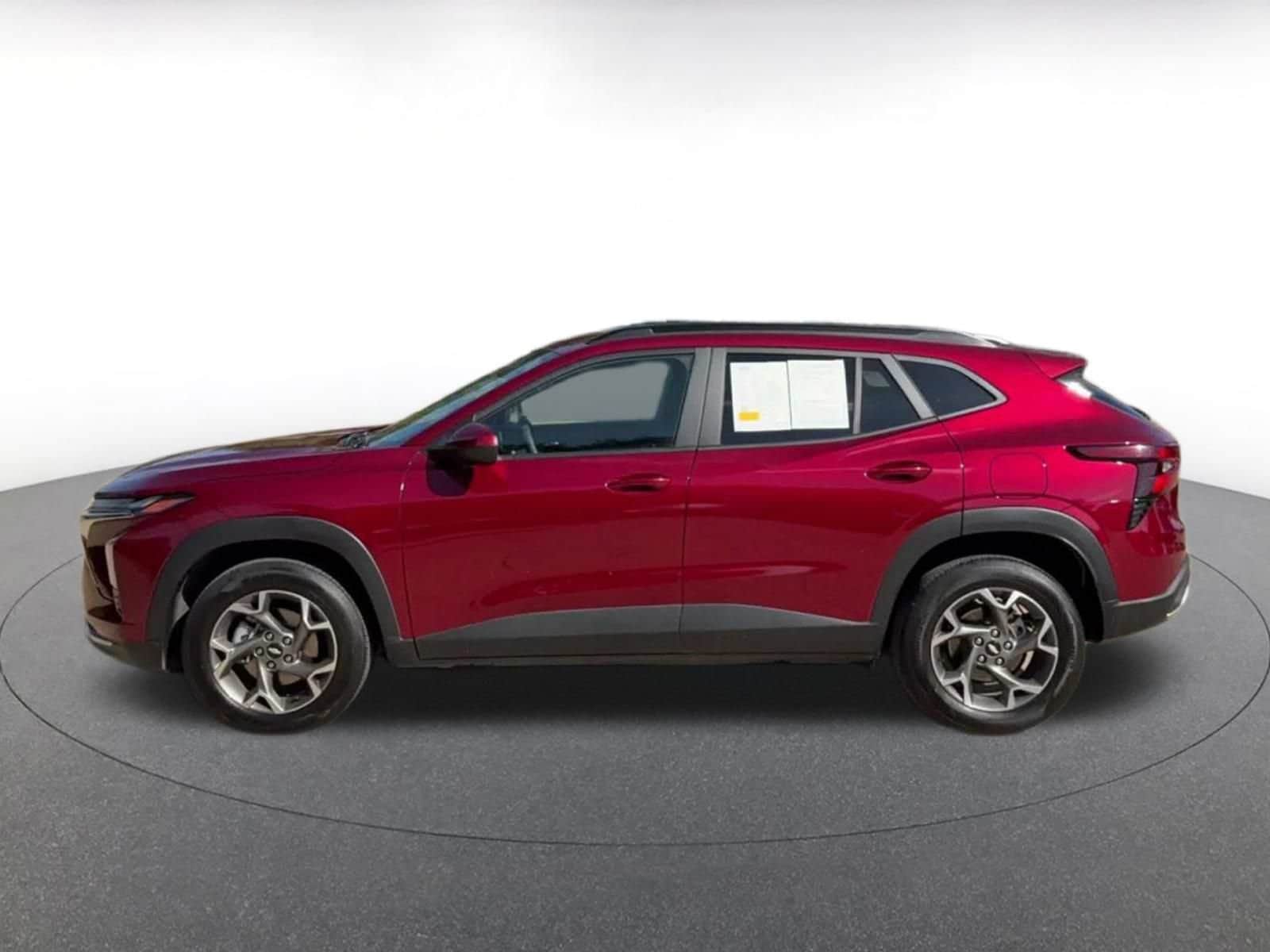 Thumbnail: 2025 Chevrolet Trax - 7