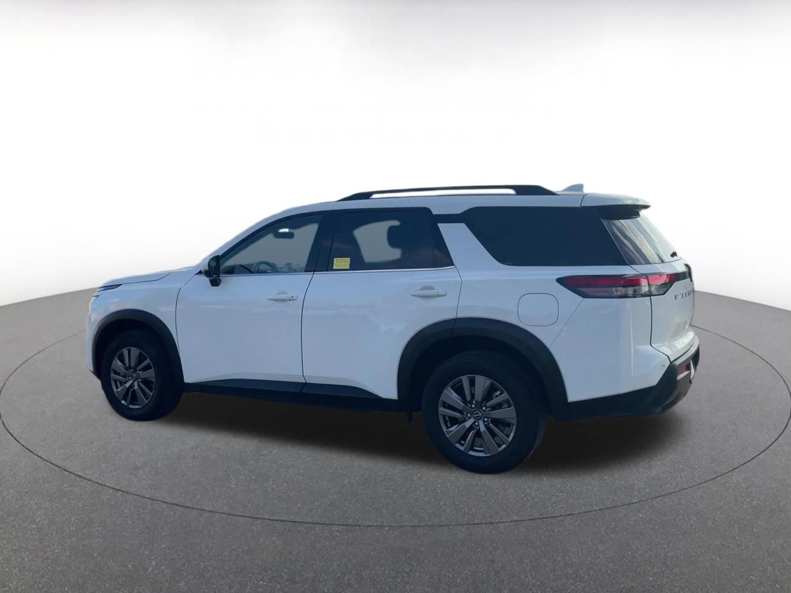 Thumbnail: 2025 Nissan Pathfinder - 9