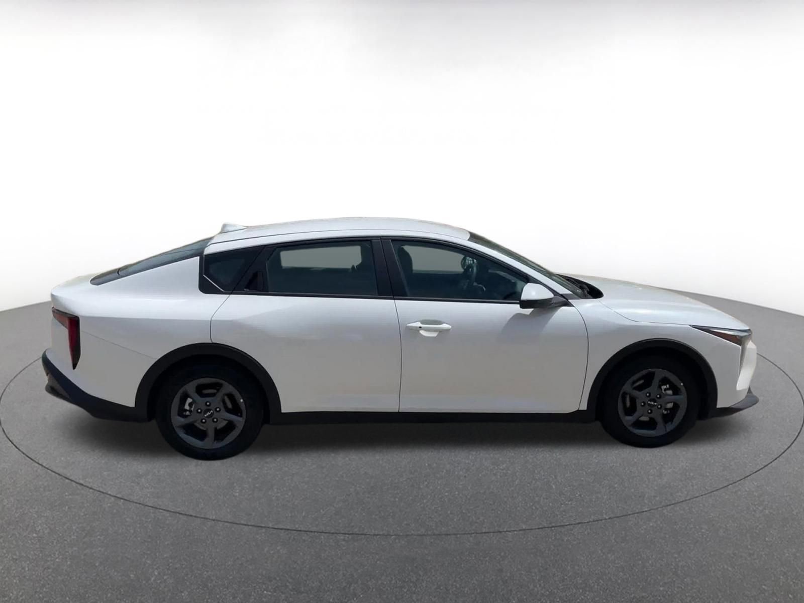 Thumbnail: 2025 Kia K4 - 16