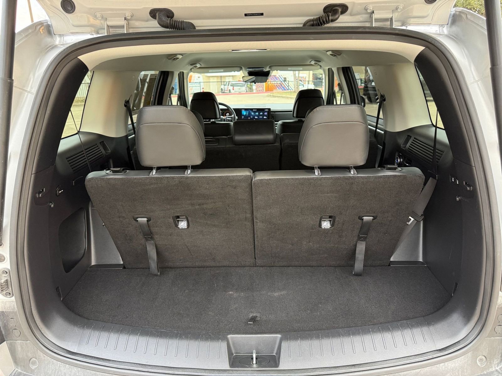 Thumbnail: 2025 Hyundai Santa Fe - 31