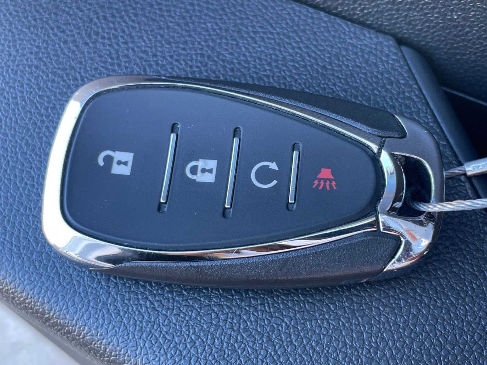 Thumbnail: 2025 Chevrolet Trax - 28