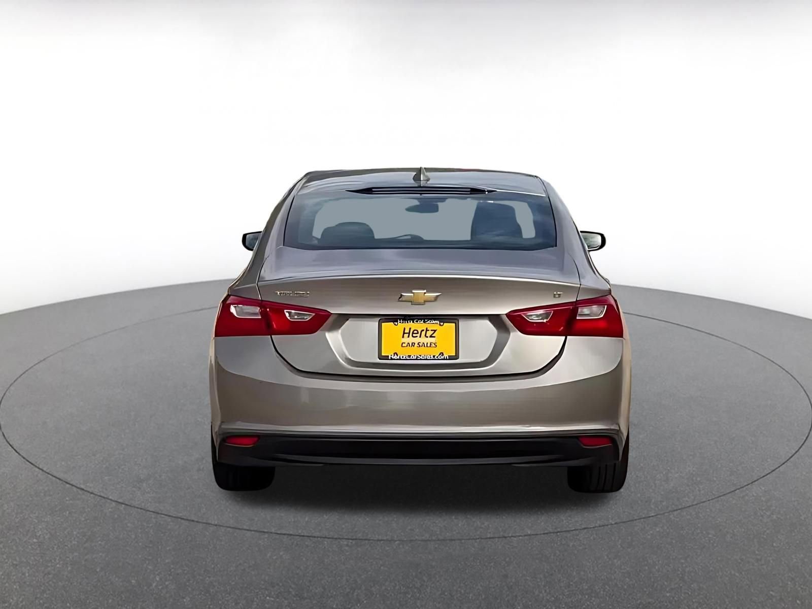 Thumbnail: 2023 Chevrolet Malibu - 12