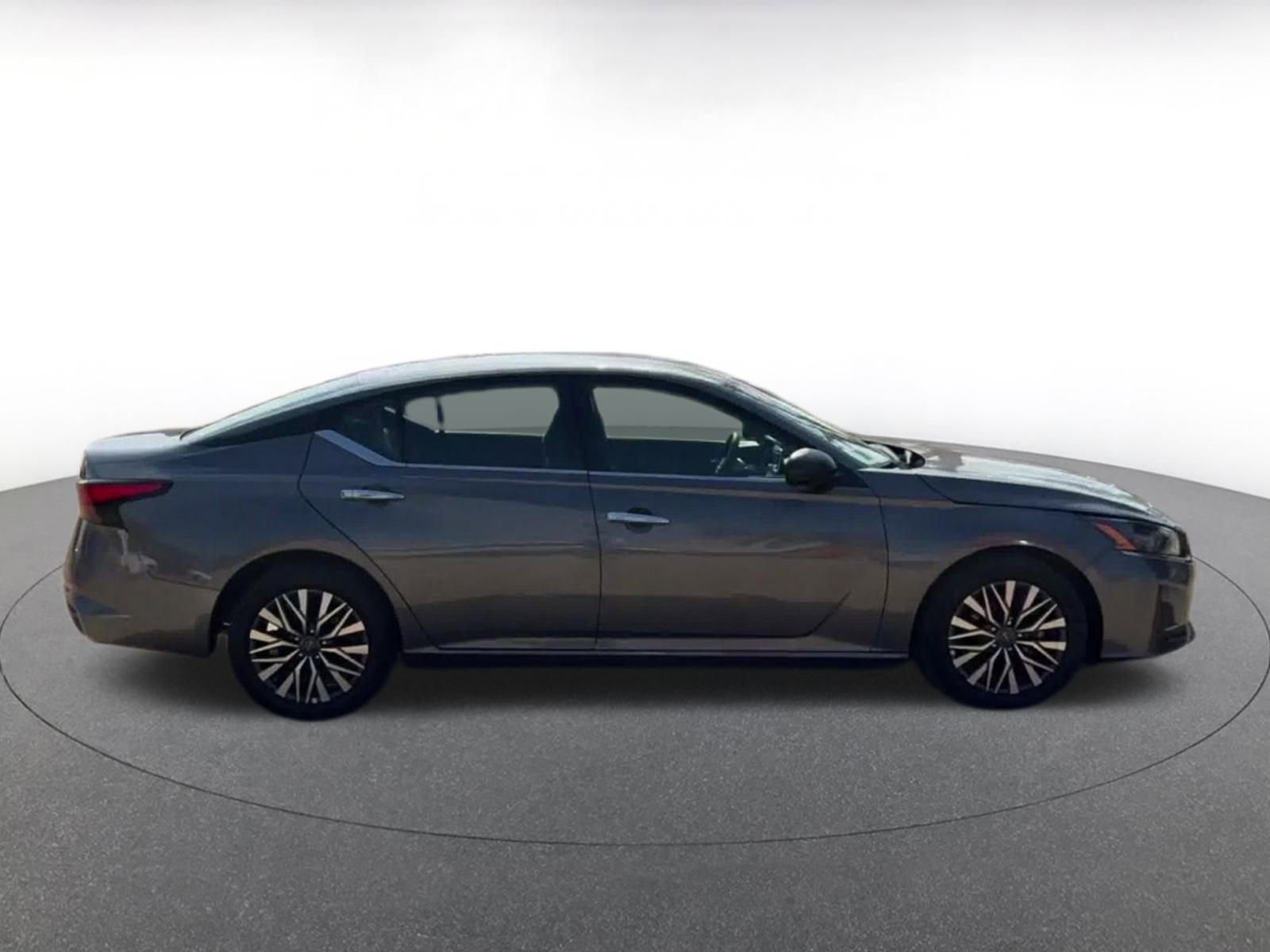 Thumbnail: 2025 Nissan Altima - 15