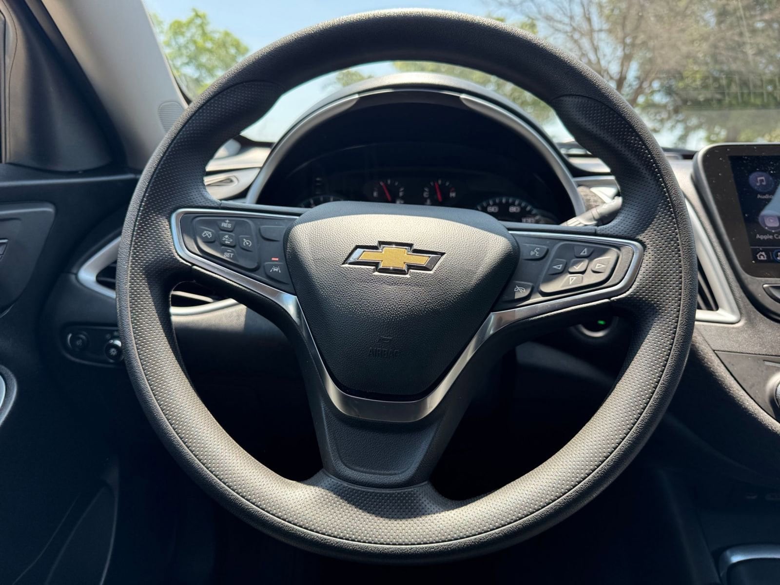 Thumbnail: 2024 Chevrolet Malibu - 28