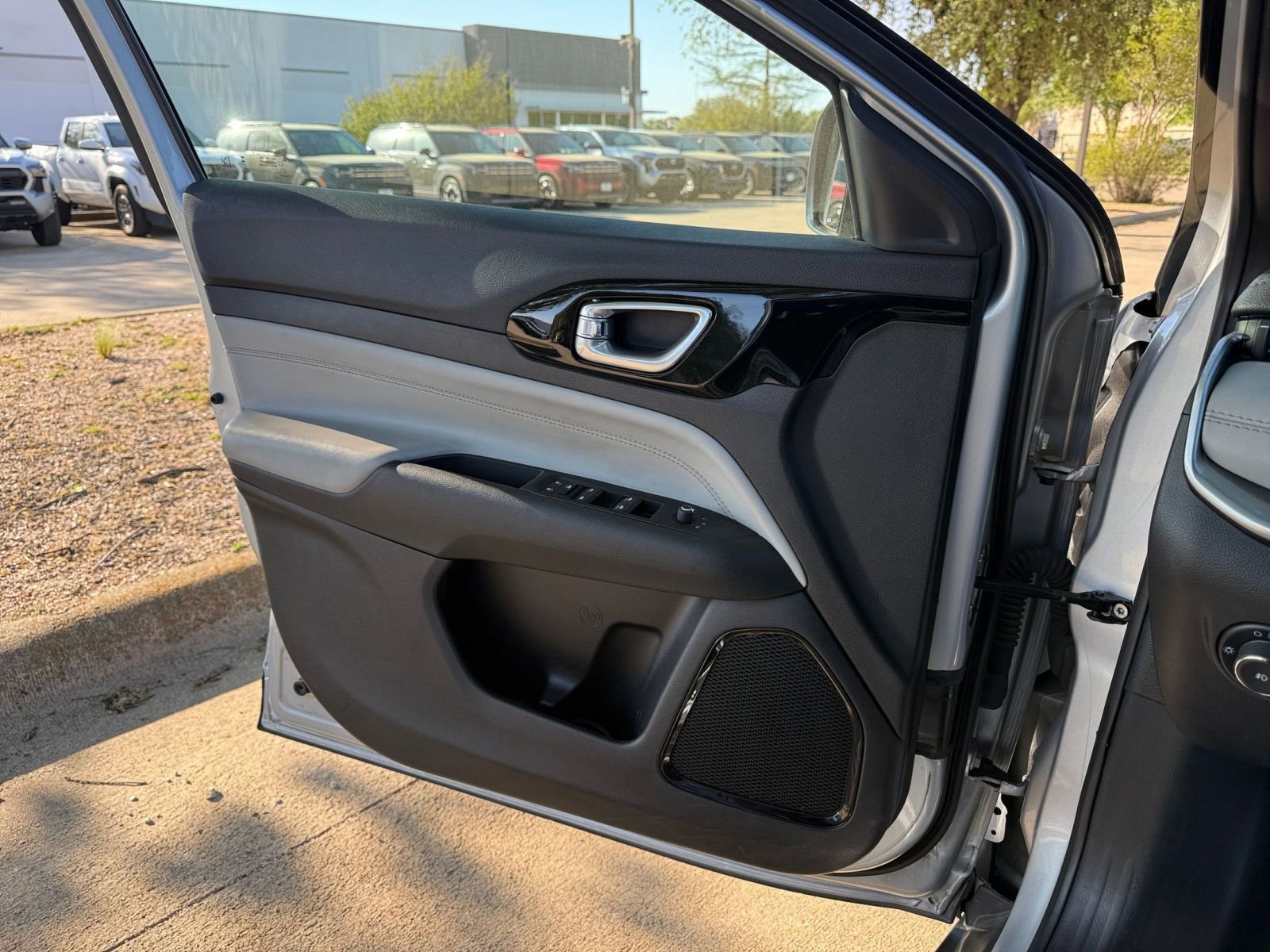 Thumbnail: 2025 Jeep Compass - 18