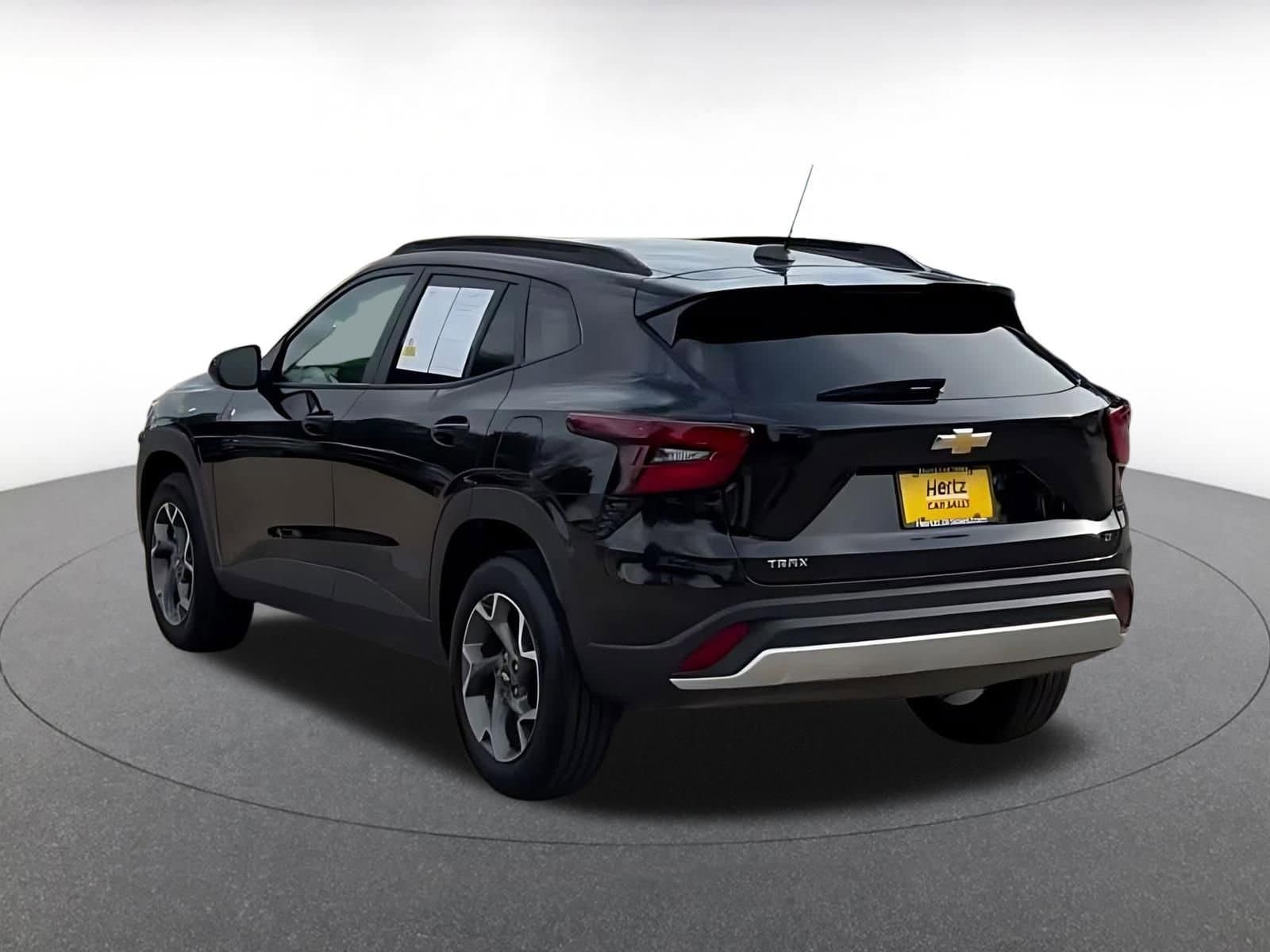 Thumbnail: 2025 Chevrolet Trax - 11