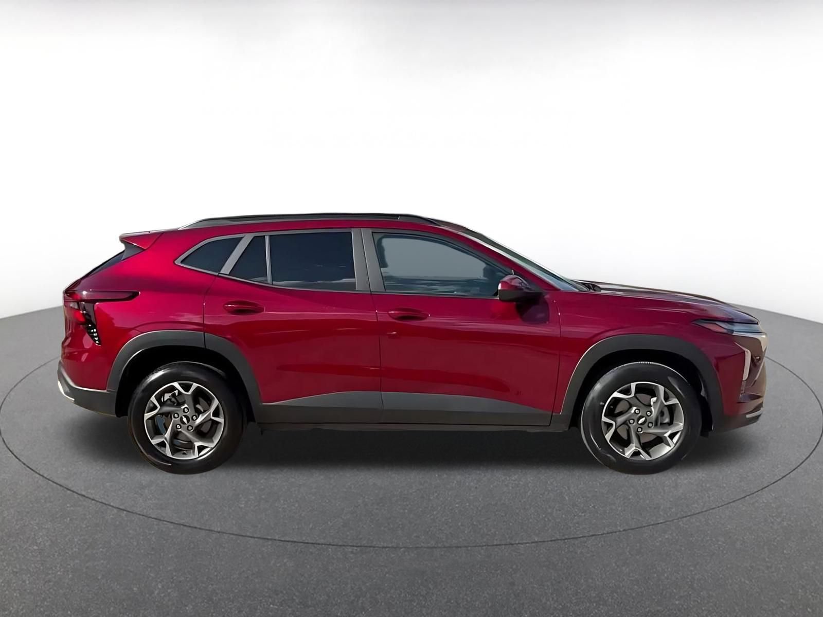 Thumbnail: 2025 Chevrolet Trax - 14