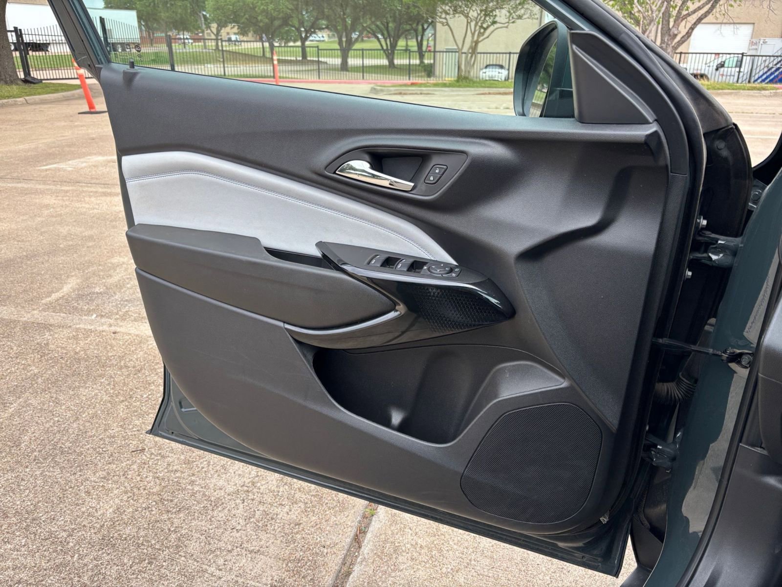 Thumbnail: 2025 Chevrolet Trax - 18