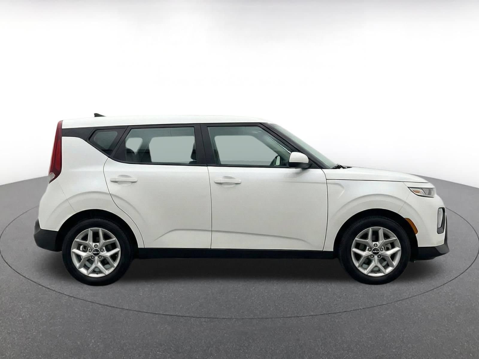 Thumbnail: 2025 Kia Soul - 10