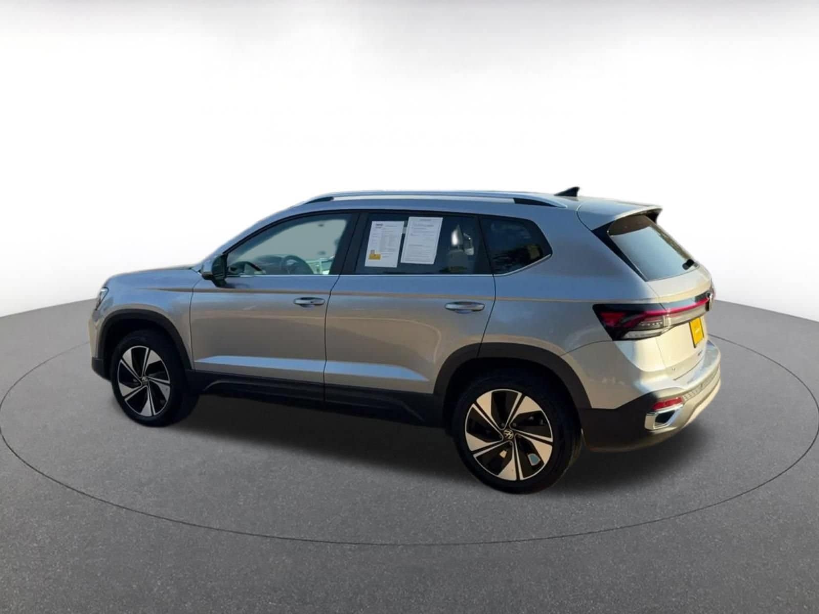 Thumbnail: 2026 Volkswagen Taos - 9