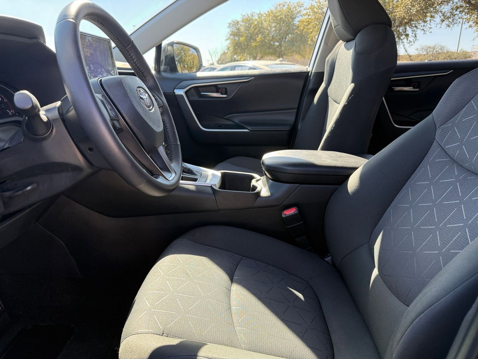 Thumbnail: 2024 Toyota RAV4 - 27