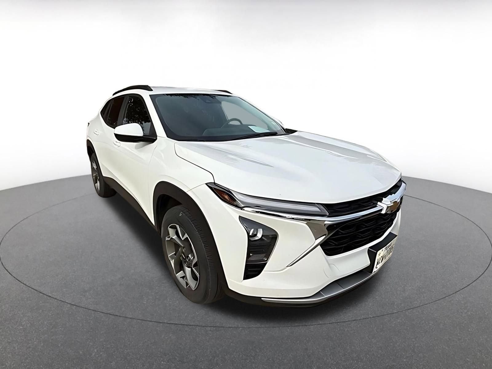 Thumbnail: 2025 Chevrolet Trax - 1