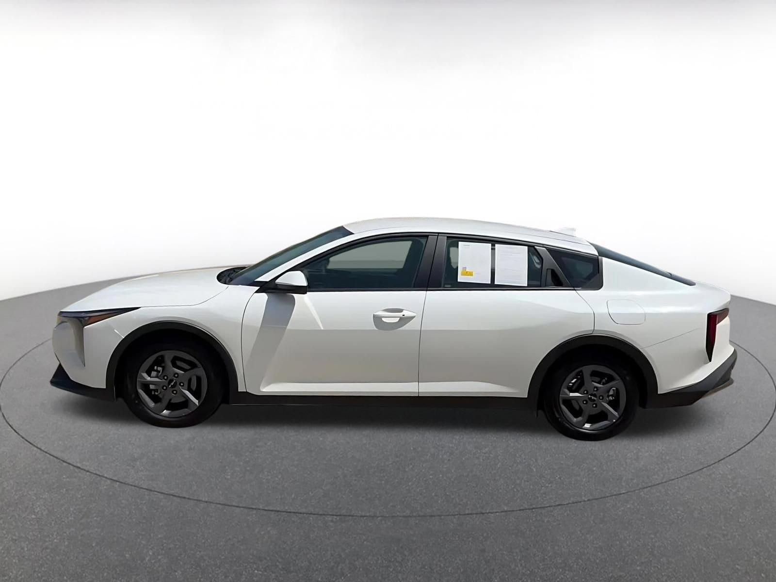 Thumbnail: 2025 Kia K4 - 10
