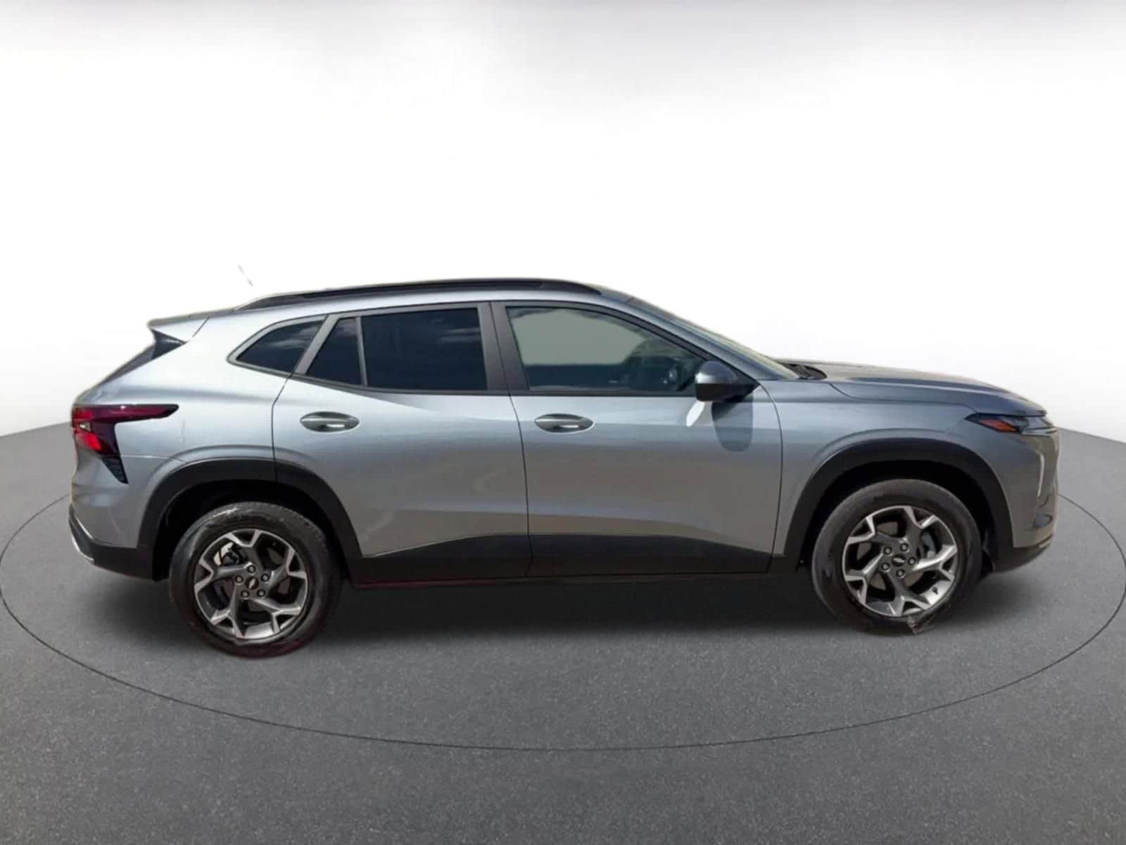 Thumbnail: 2025 Chevrolet Trax - 16