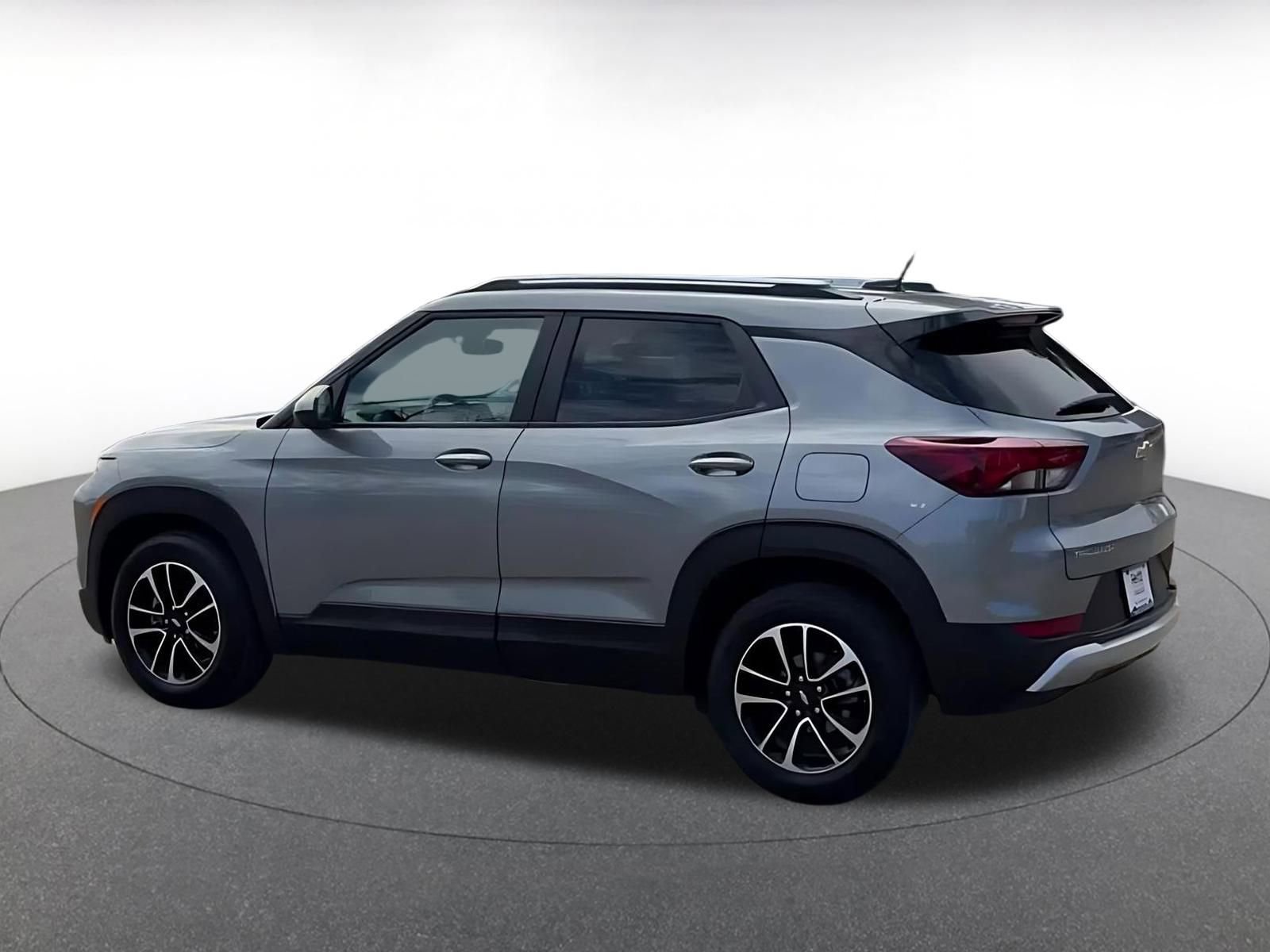 Thumbnail: 2025 Chevrolet TrailBlazer - 10