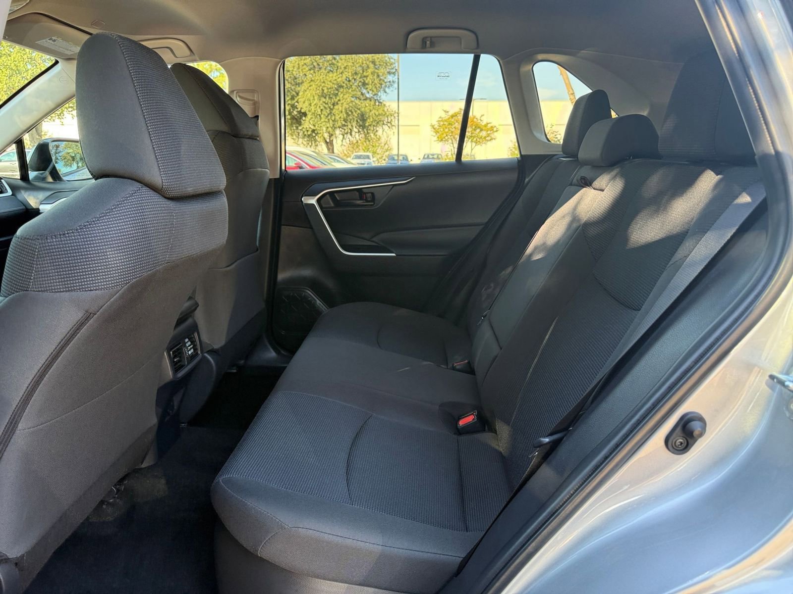 Thumbnail: 2025 Toyota RAV4 - 25