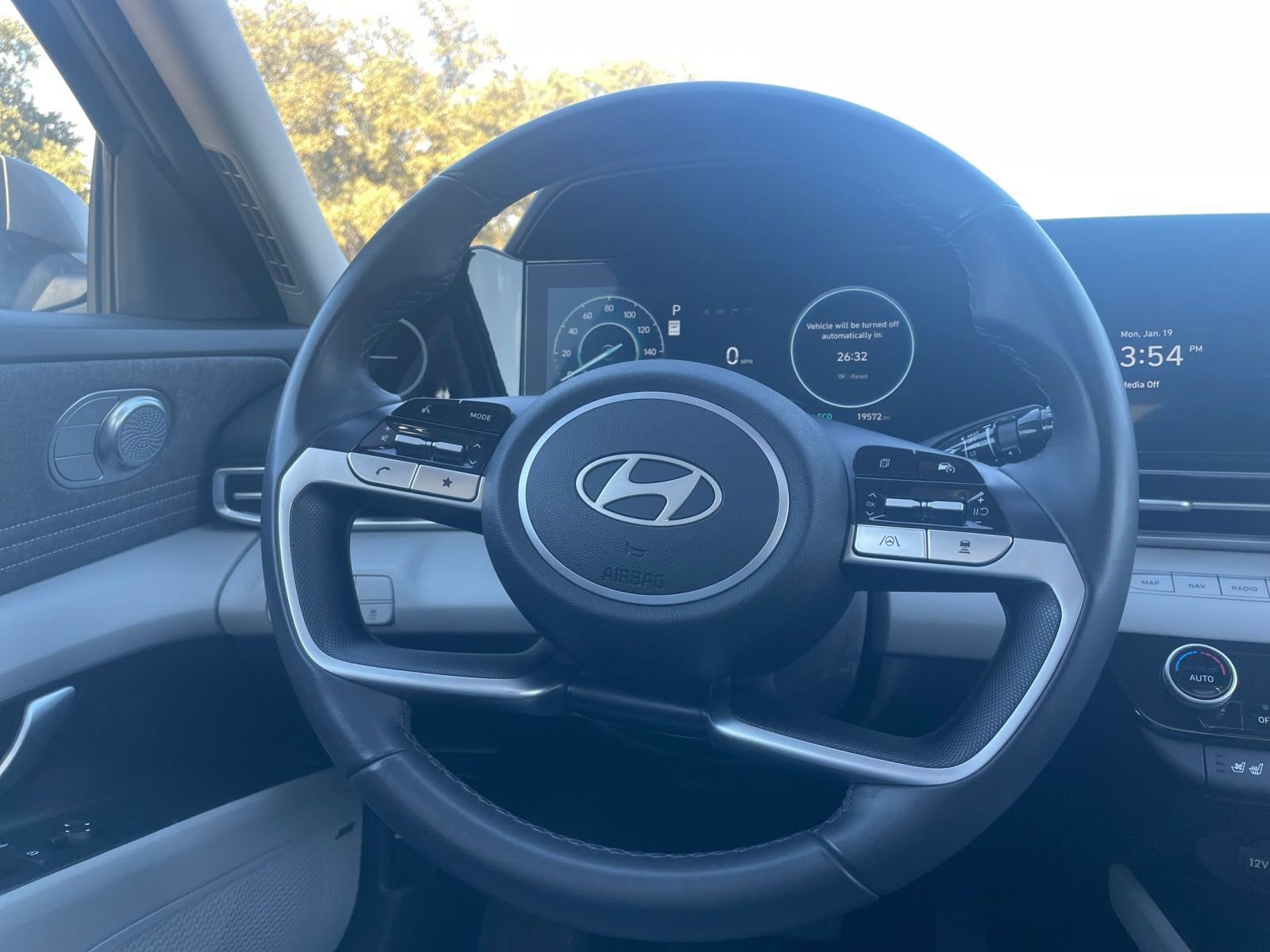 Thumbnail: 2025 Hyundai Elantra - 29