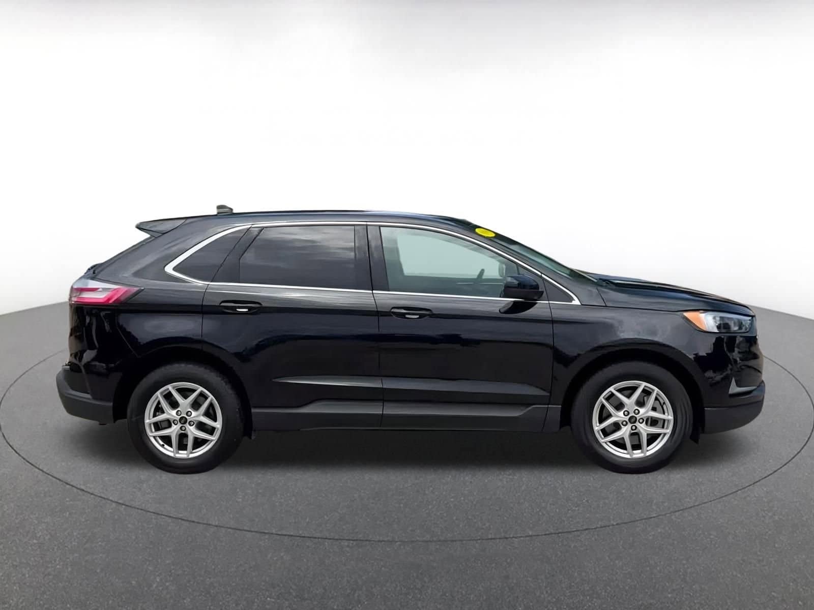 Thumbnail: 2024 Ford Edge - 16