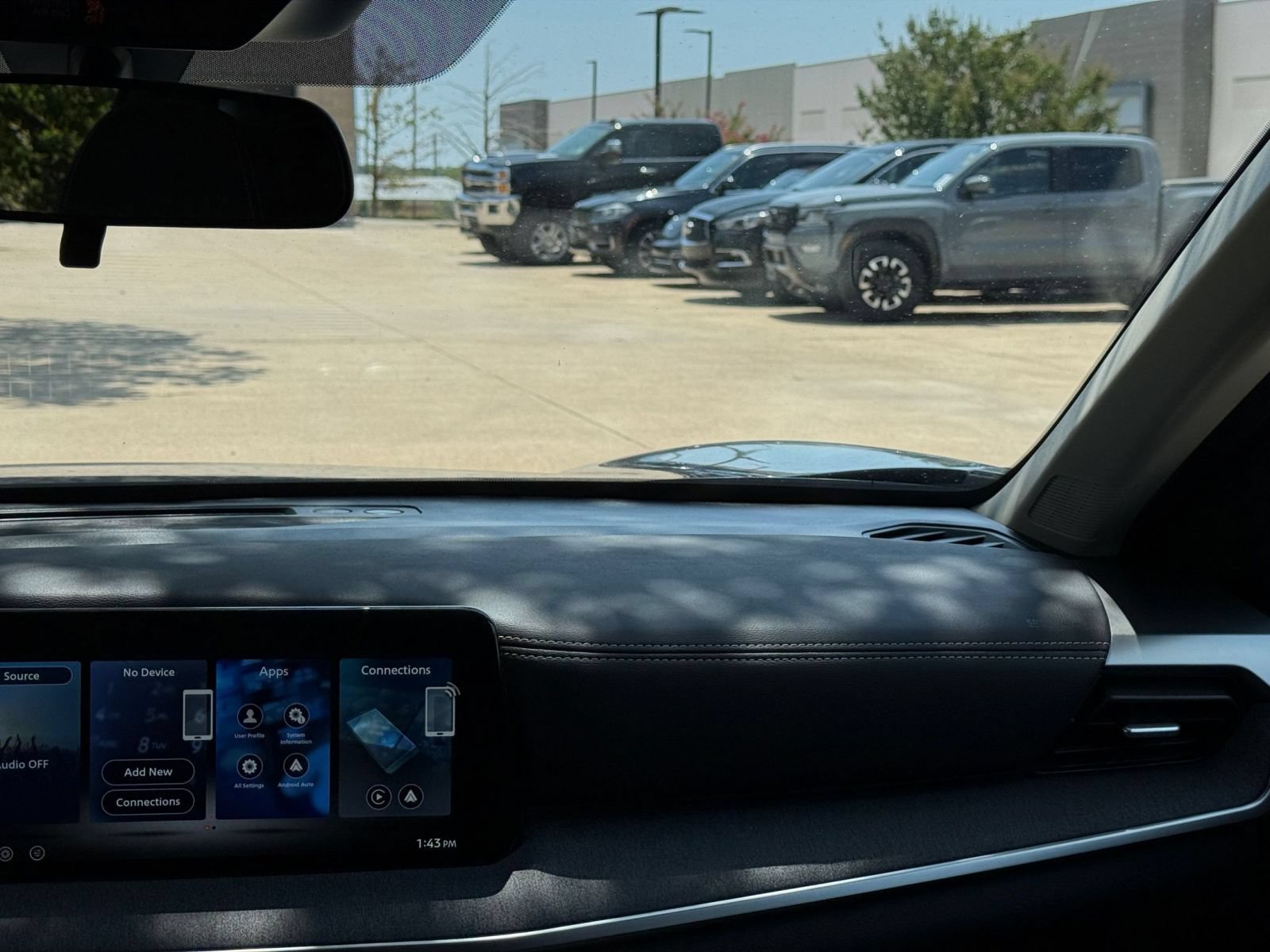Thumbnail: 2026 Nissan Kicks - 34