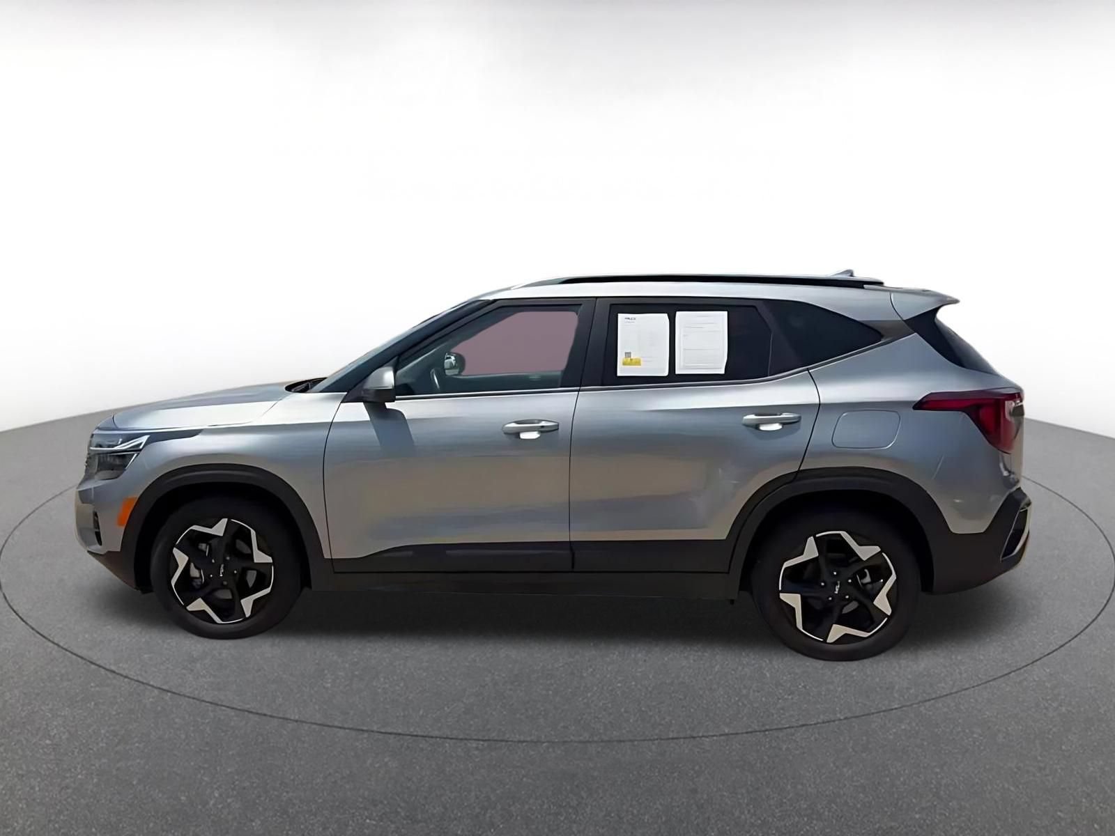 Thumbnail: 2025 Kia Seltos - 9