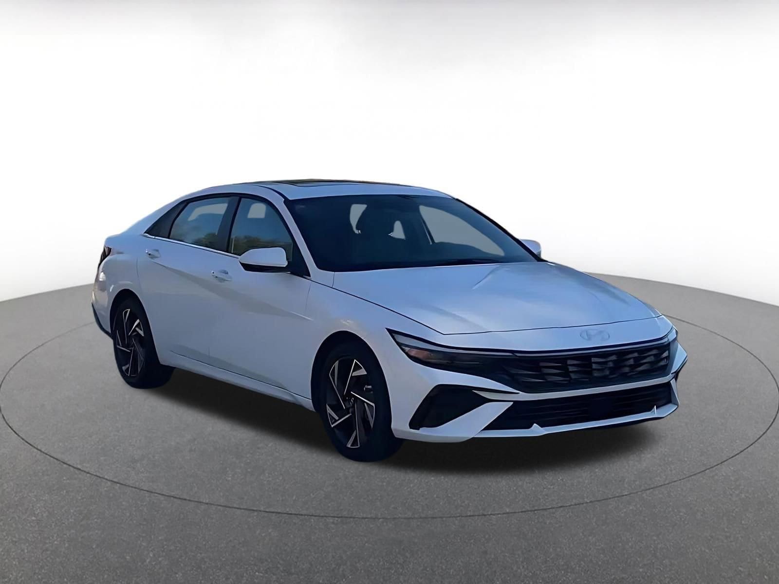 Thumbnail: 2025 Hyundai Elantra - 3