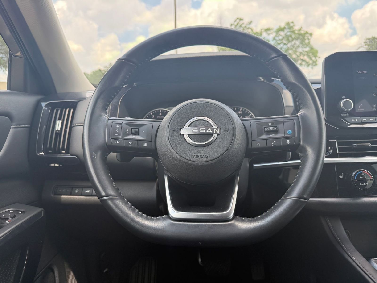 Thumbnail: 2025 Nissan Pathfinder - 30