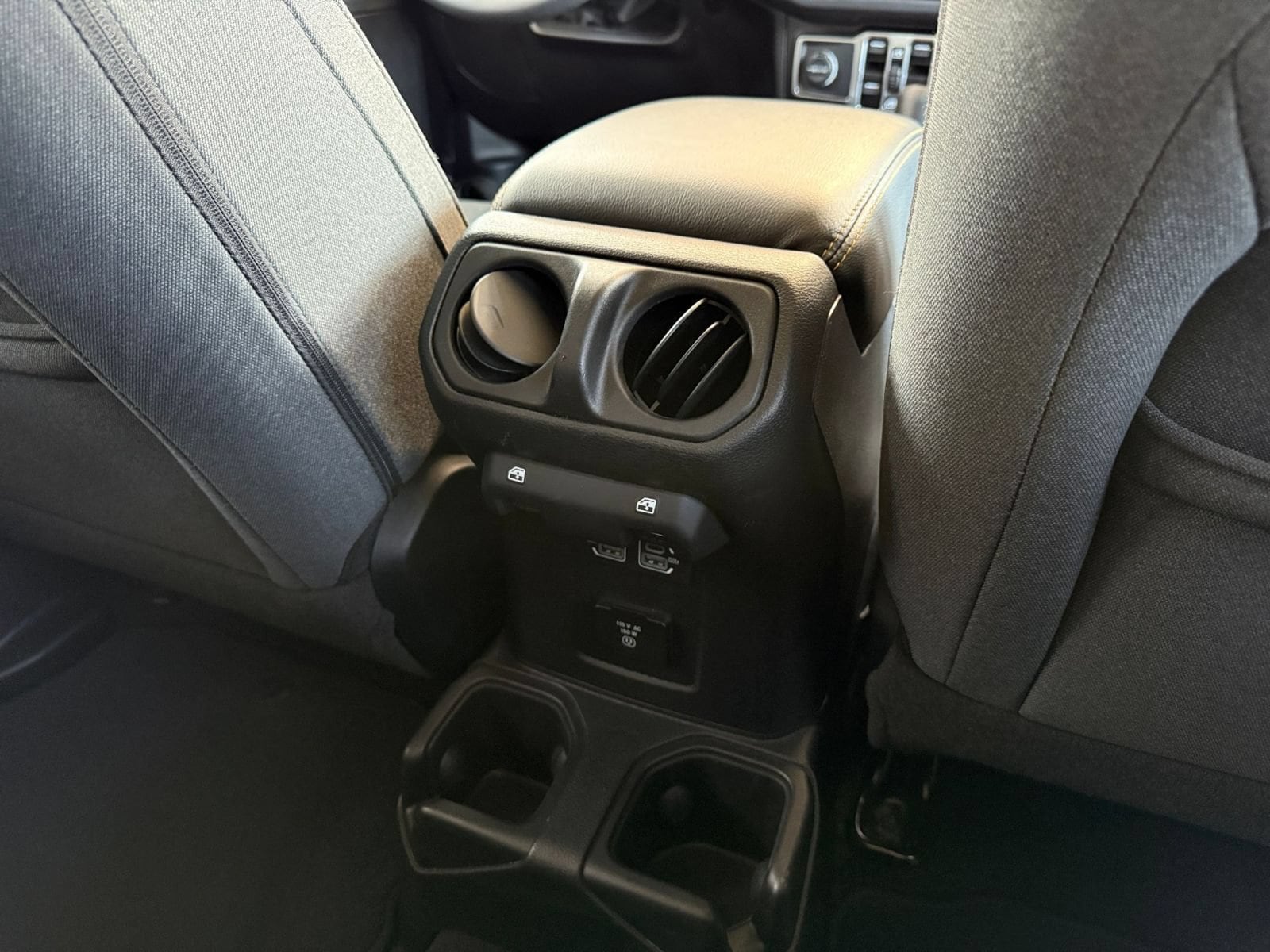 Thumbnail: 2025 Jeep Wrangler - 23