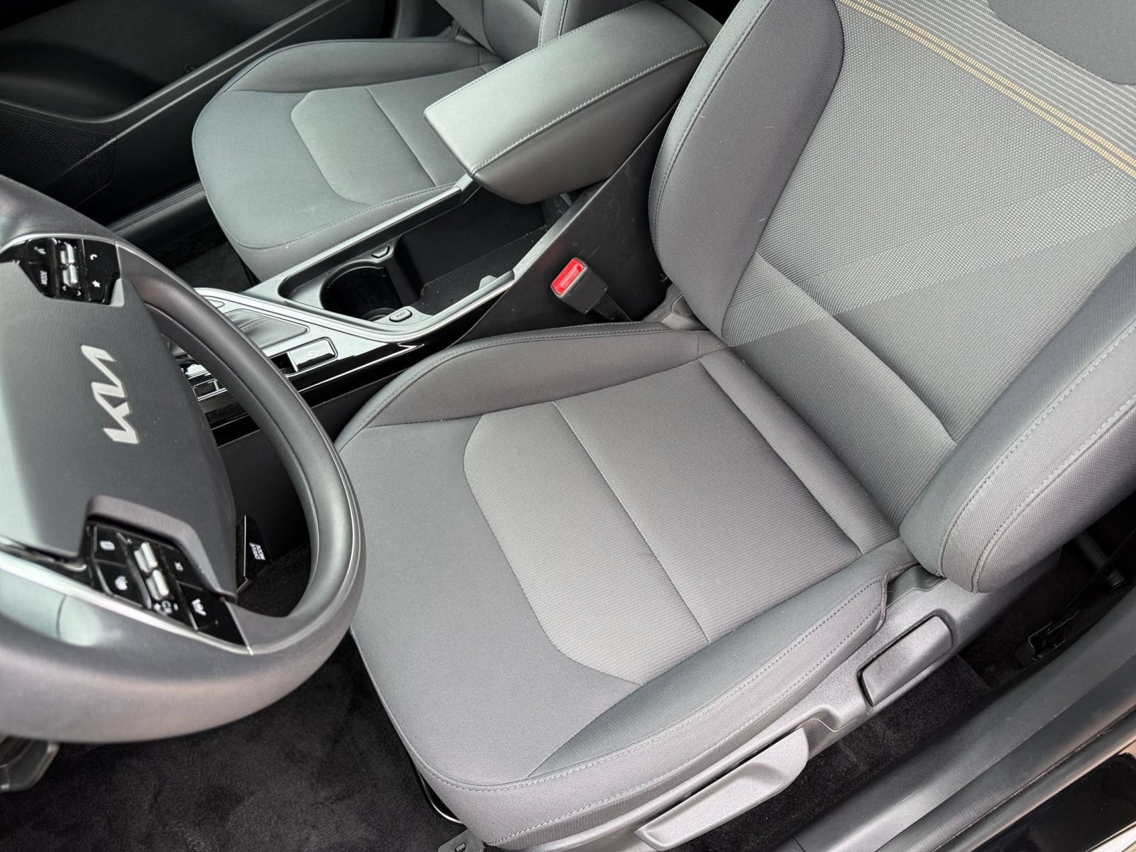 Thumbnail: 2026 Kia Niro - 35