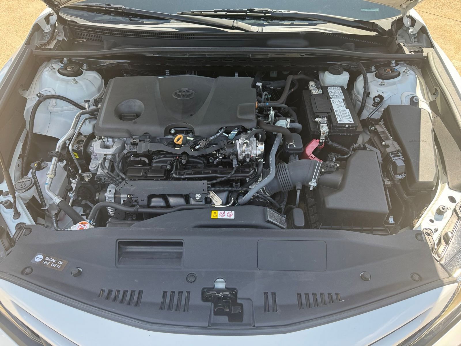 2022 Toyota Camry SE 32