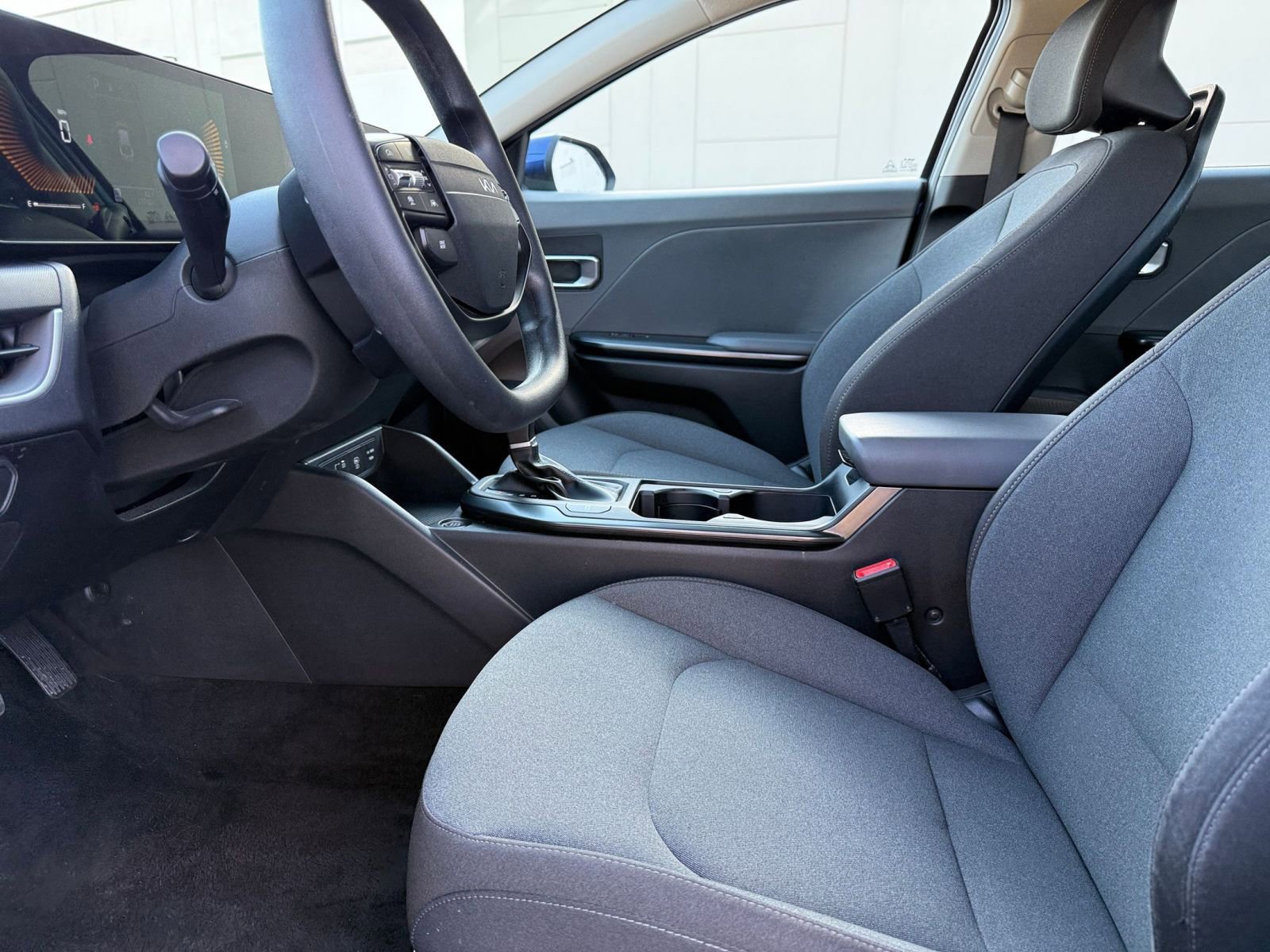 Thumbnail: 2025 Kia K4 - 28