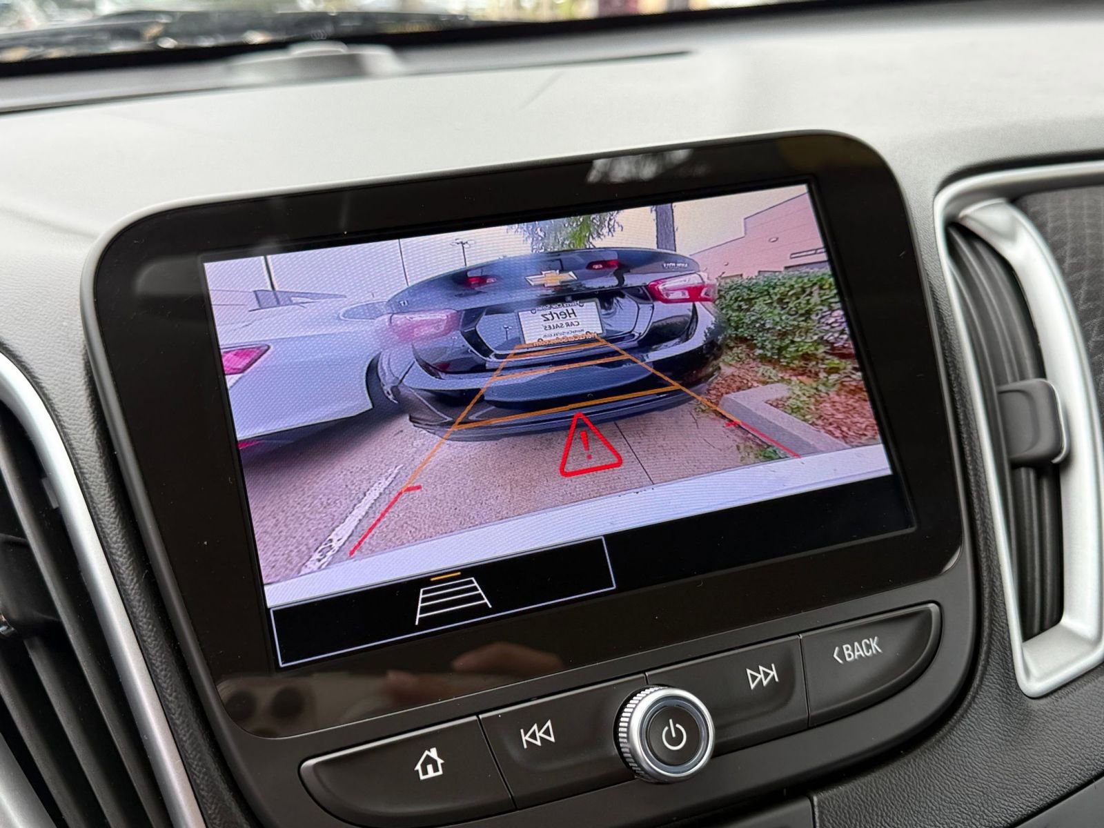 Thumbnail: 2024 Chevrolet Malibu - 17