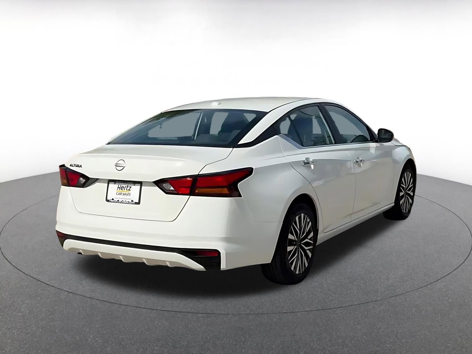 Thumbnail: 2025 Nissan Altima - 14
