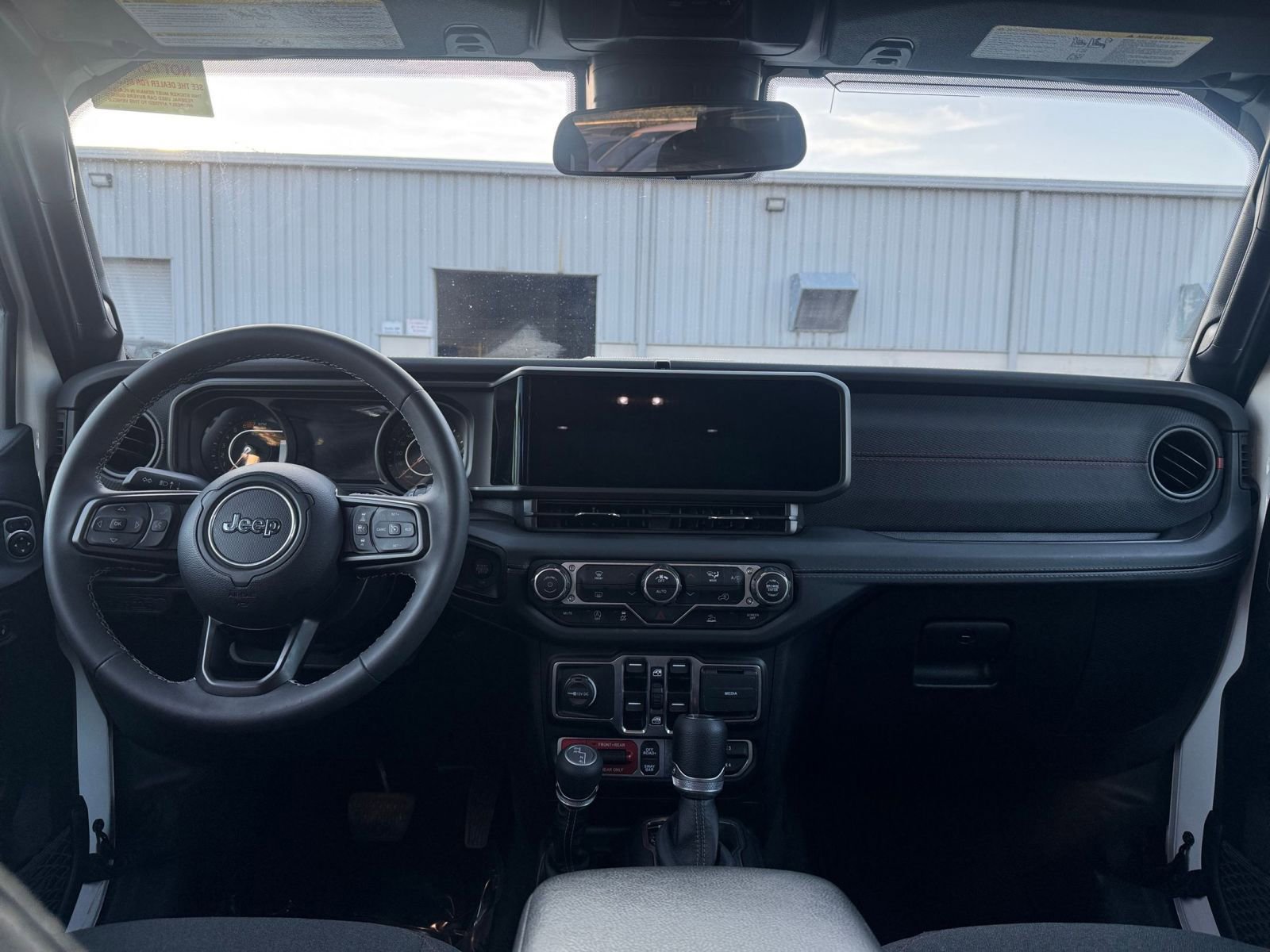 Thumbnail: 2025 Jeep Wrangler - 32