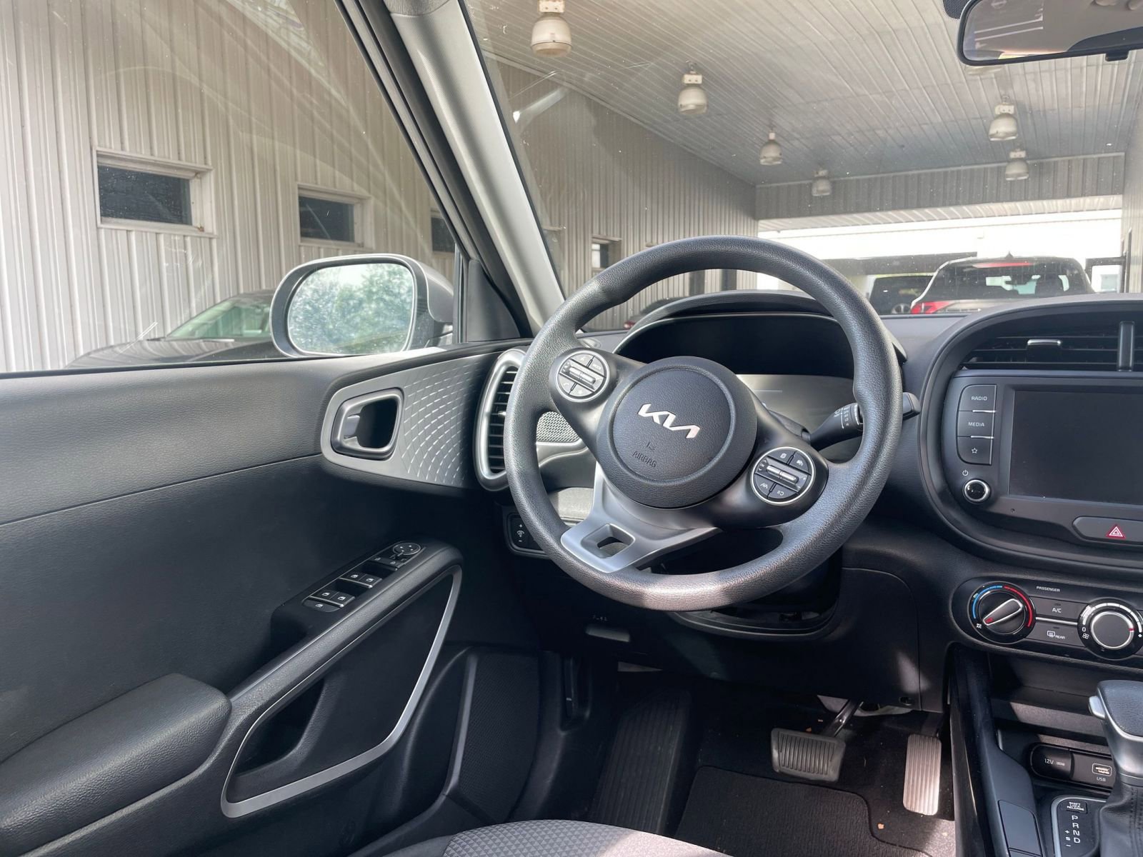 Thumbnail: 2025 Kia Soul - 32