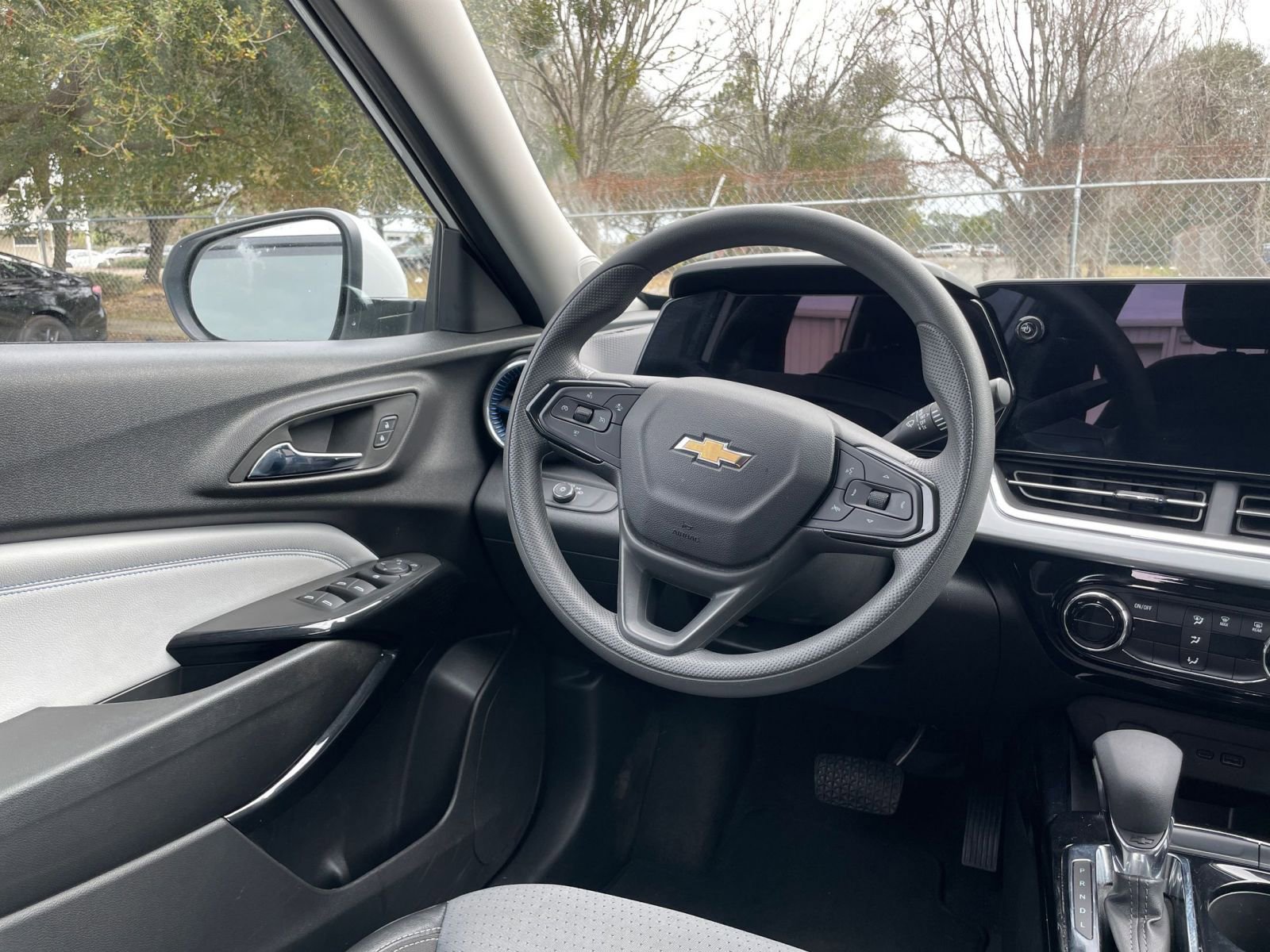 Thumbnail: 2025 Chevrolet Trax - 33