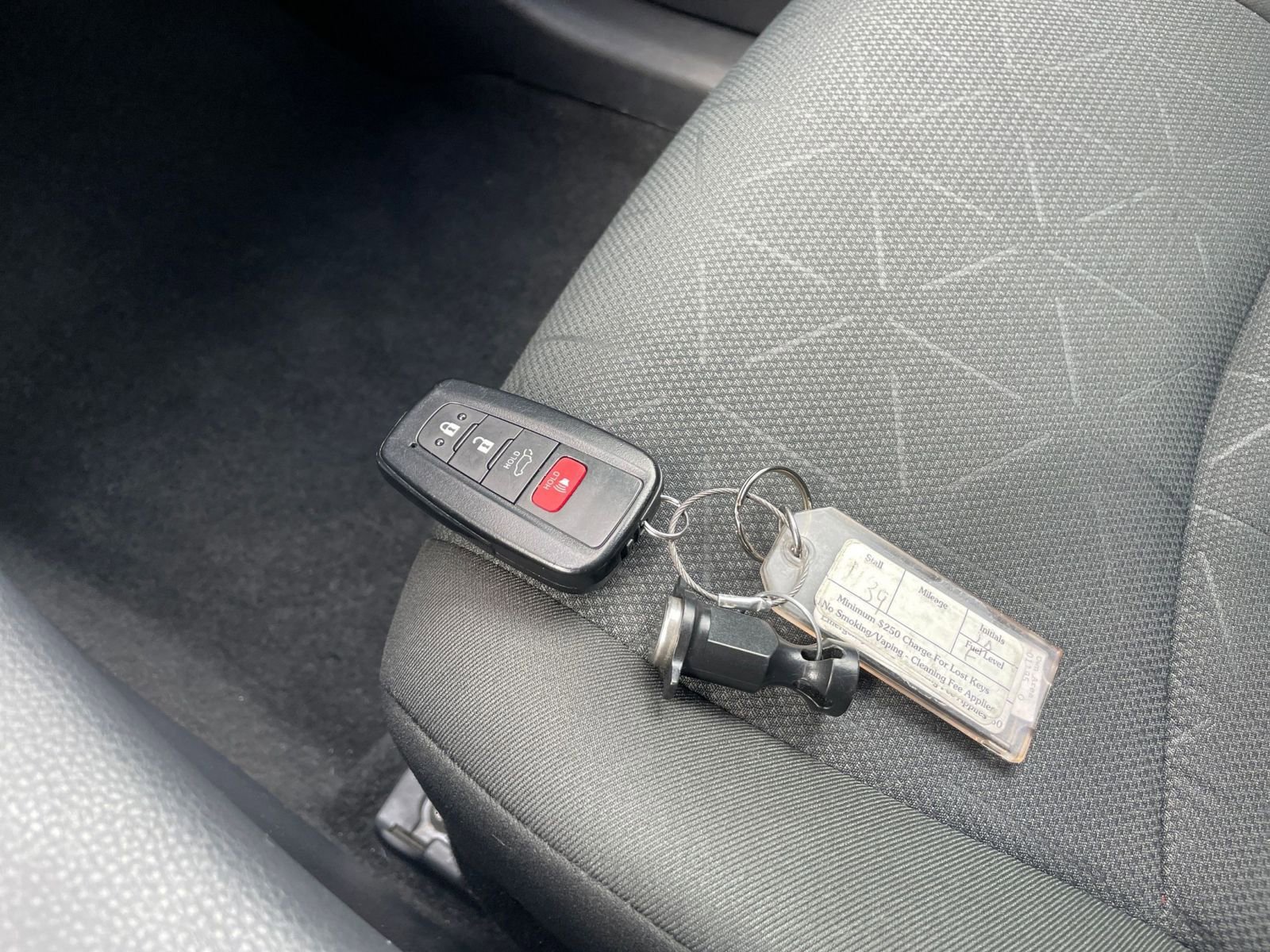 Thumbnail: 2025 Toyota RAV4 - 21