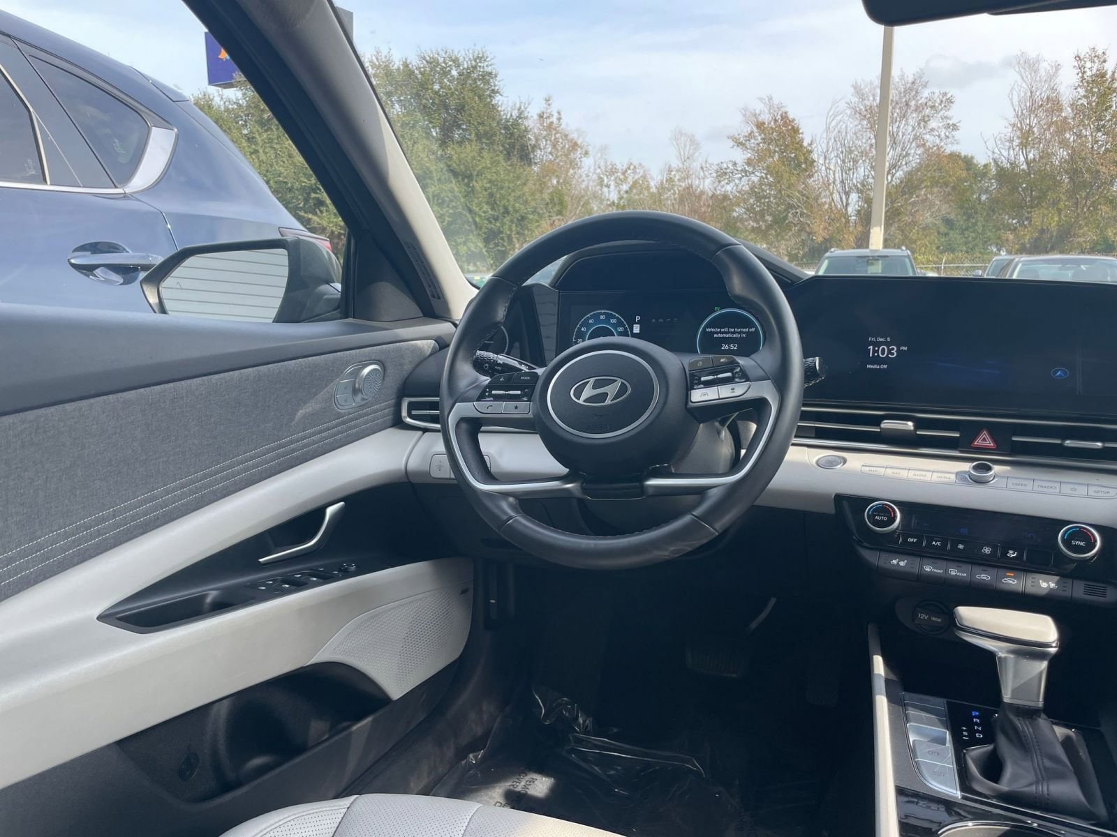 Thumbnail: 2025 Hyundai Elantra - 33