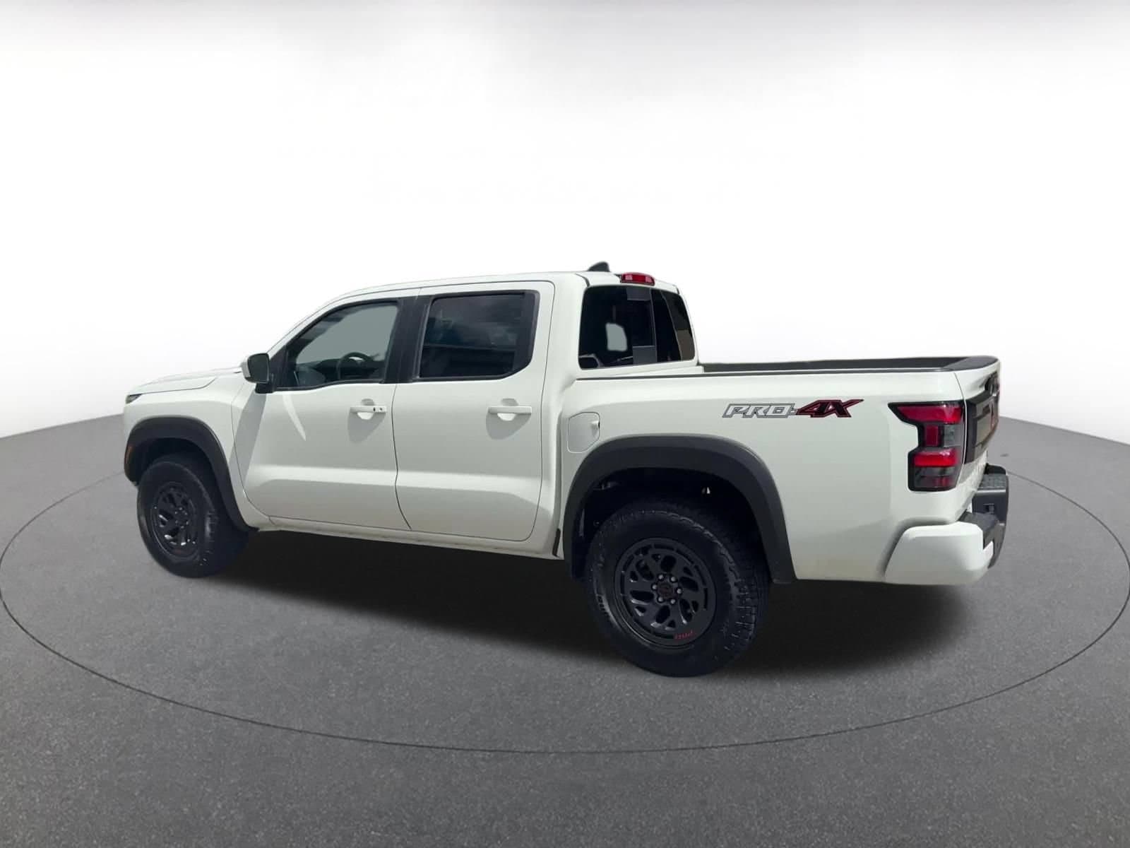 Thumbnail: 2026 Nissan Frontier - 8