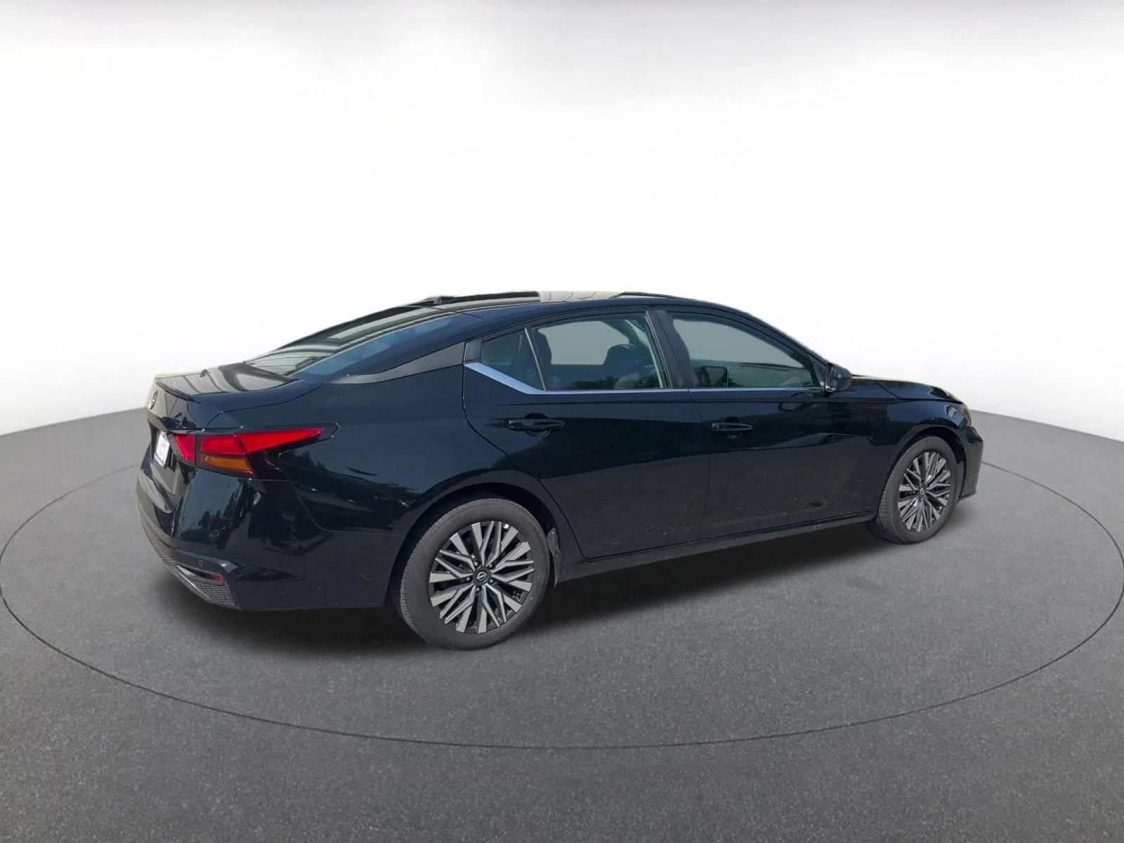 Thumbnail: 2026 Nissan Altima - 14