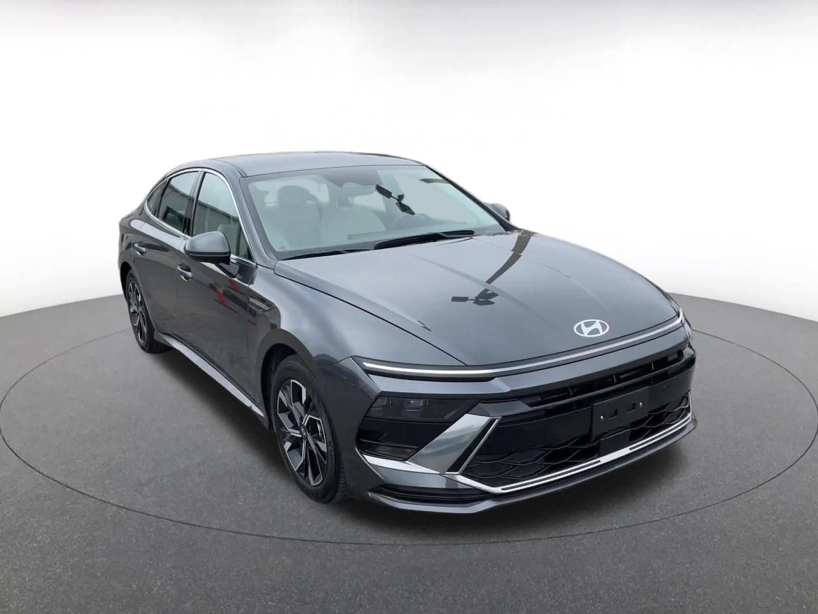 Thumbnail: 2025 Hyundai Sonata - 3