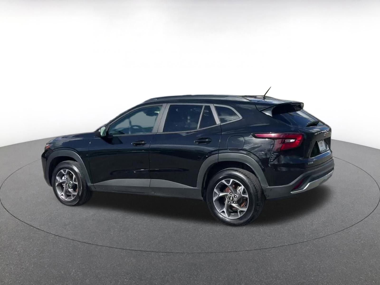 Thumbnail: 2025 Chevrolet Trax - 9