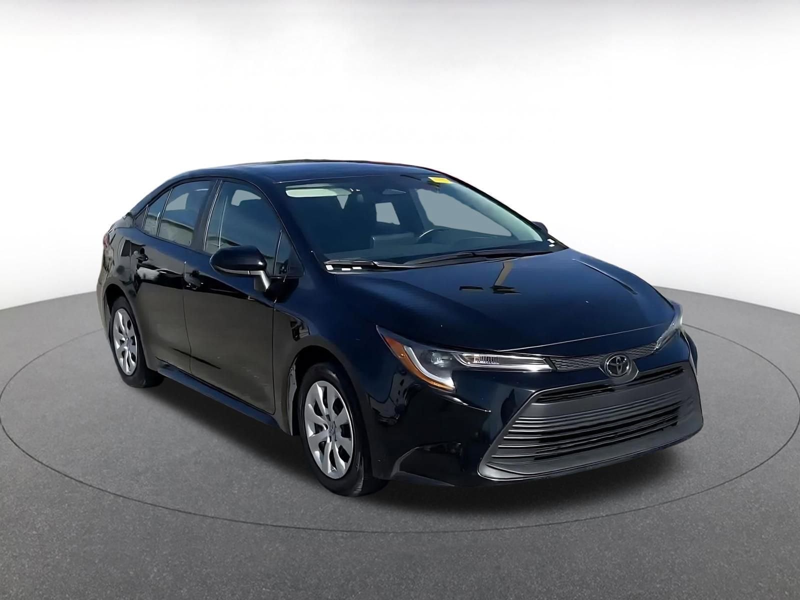 Thumbnail: 2025 Toyota Corolla - 2