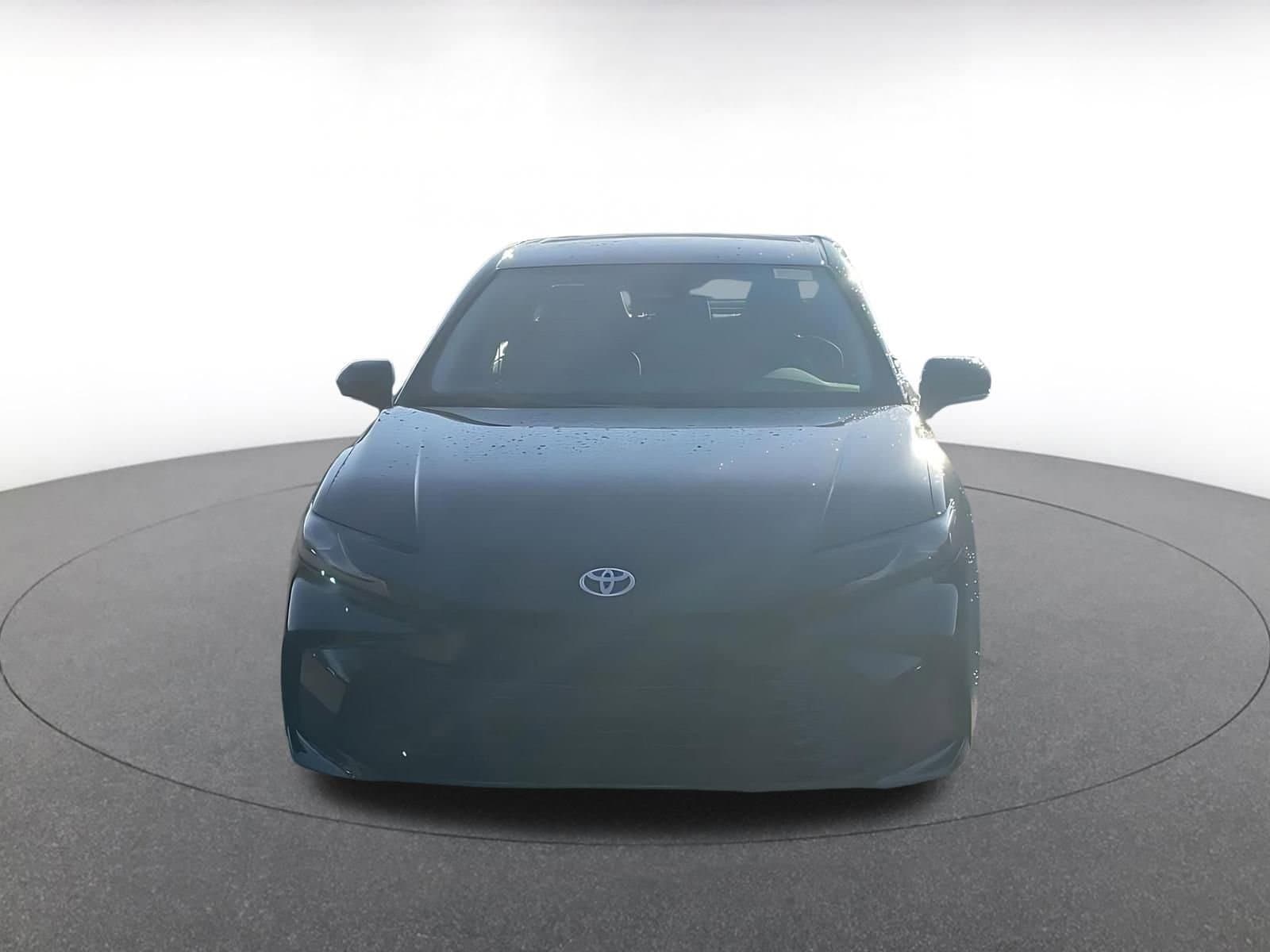 Thumbnail: 2025 Toyota Camry - 3